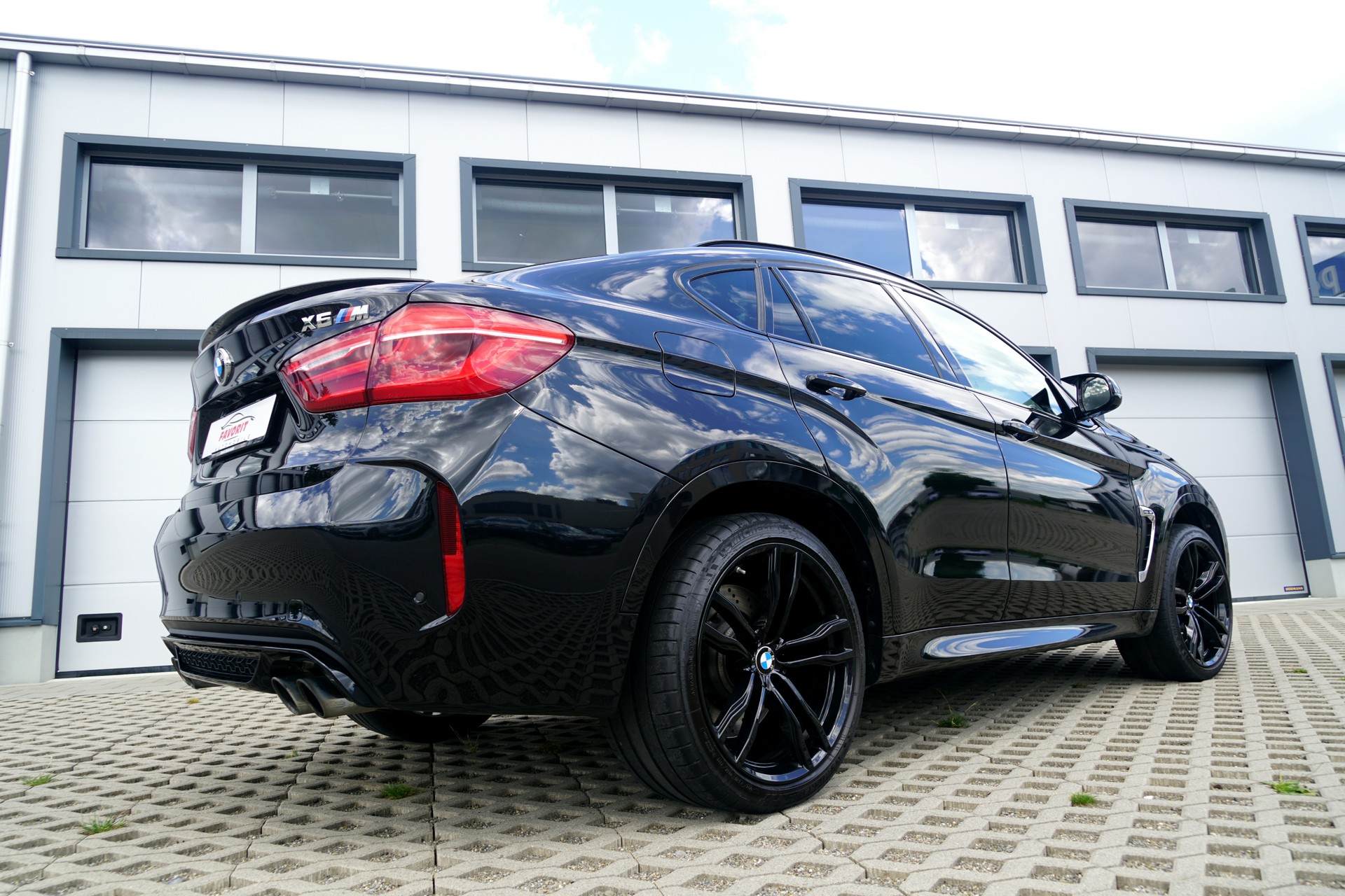 BMW X6M Edition Black Fire Steptronic (CH)-image-3