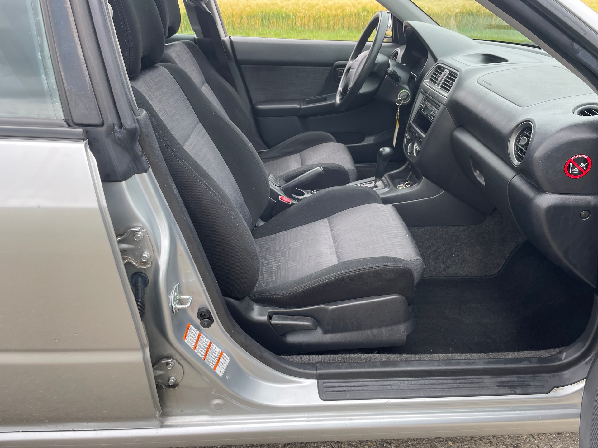 SUBARU Impreza 2.0-image-9