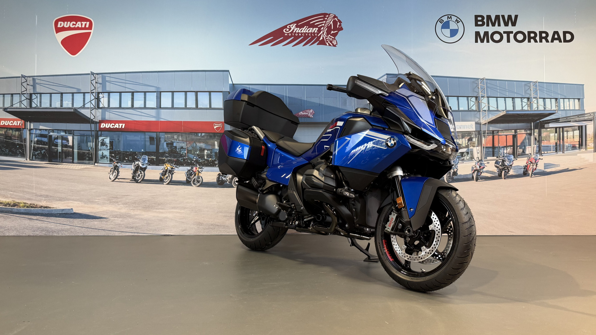 BMW R 1300 RT Impulse *Prime 1500CHF inclus* Leasing dès 2.9%-image-0