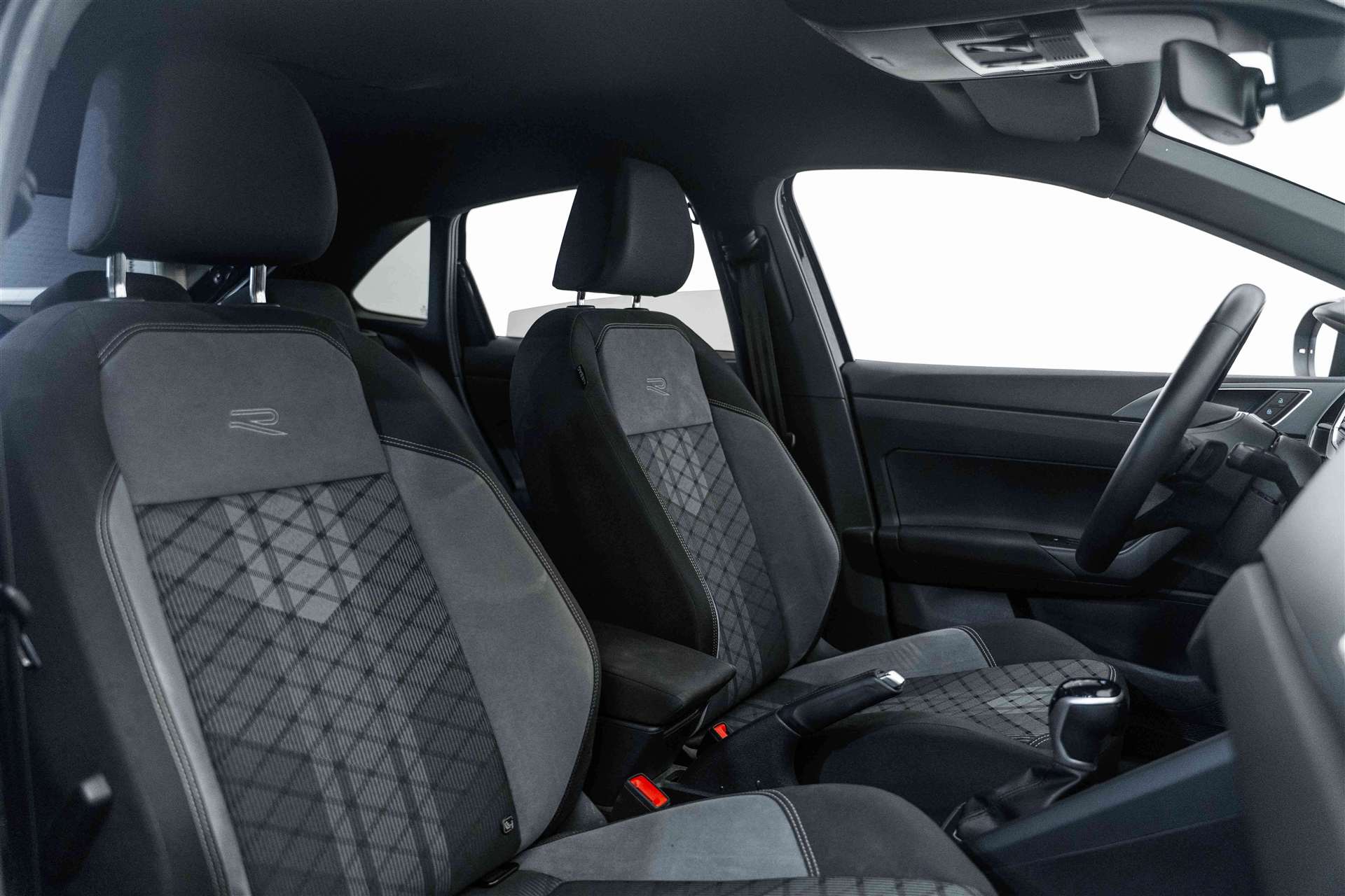 VW Taigo 1.0 TSi R-Line DSG-Automat-image-10