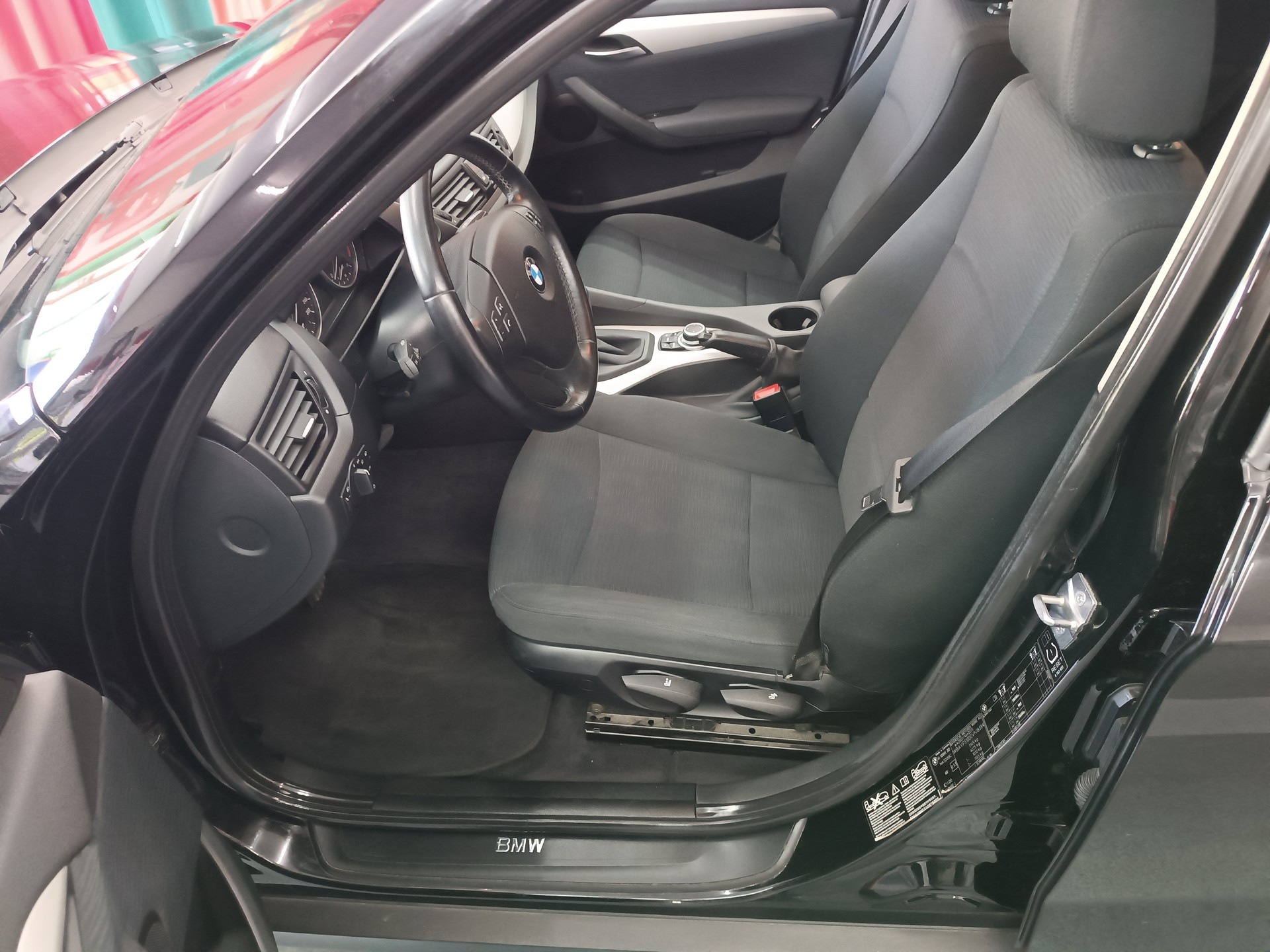 BMW X1 xDrive 20d Steptronic-image-10