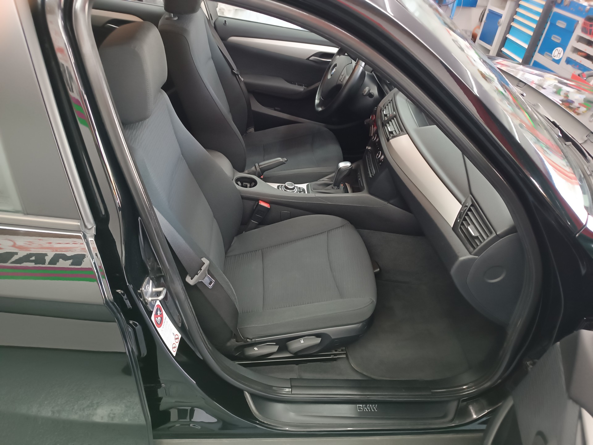 BMW X1 xDrive 20d Steptronic-image-11