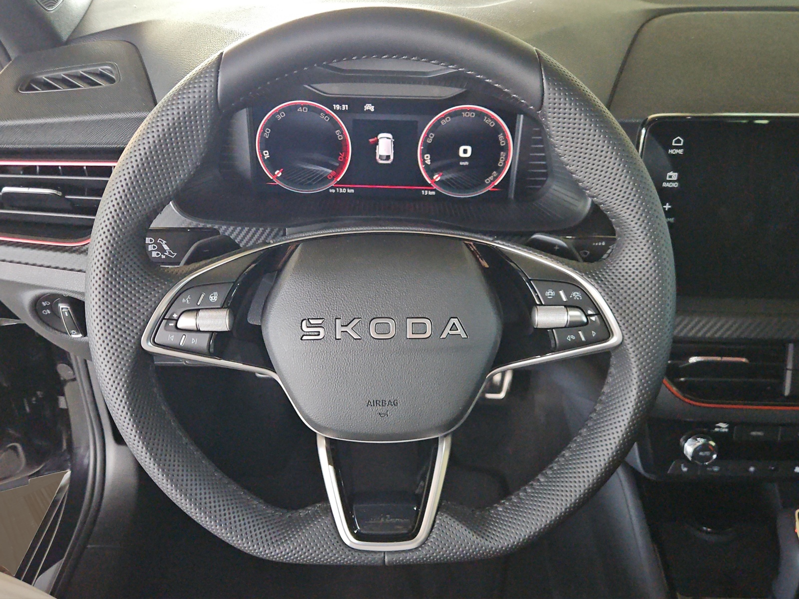 SKODA Scala 1.5 TSI Monte Carlo DSG-image-11