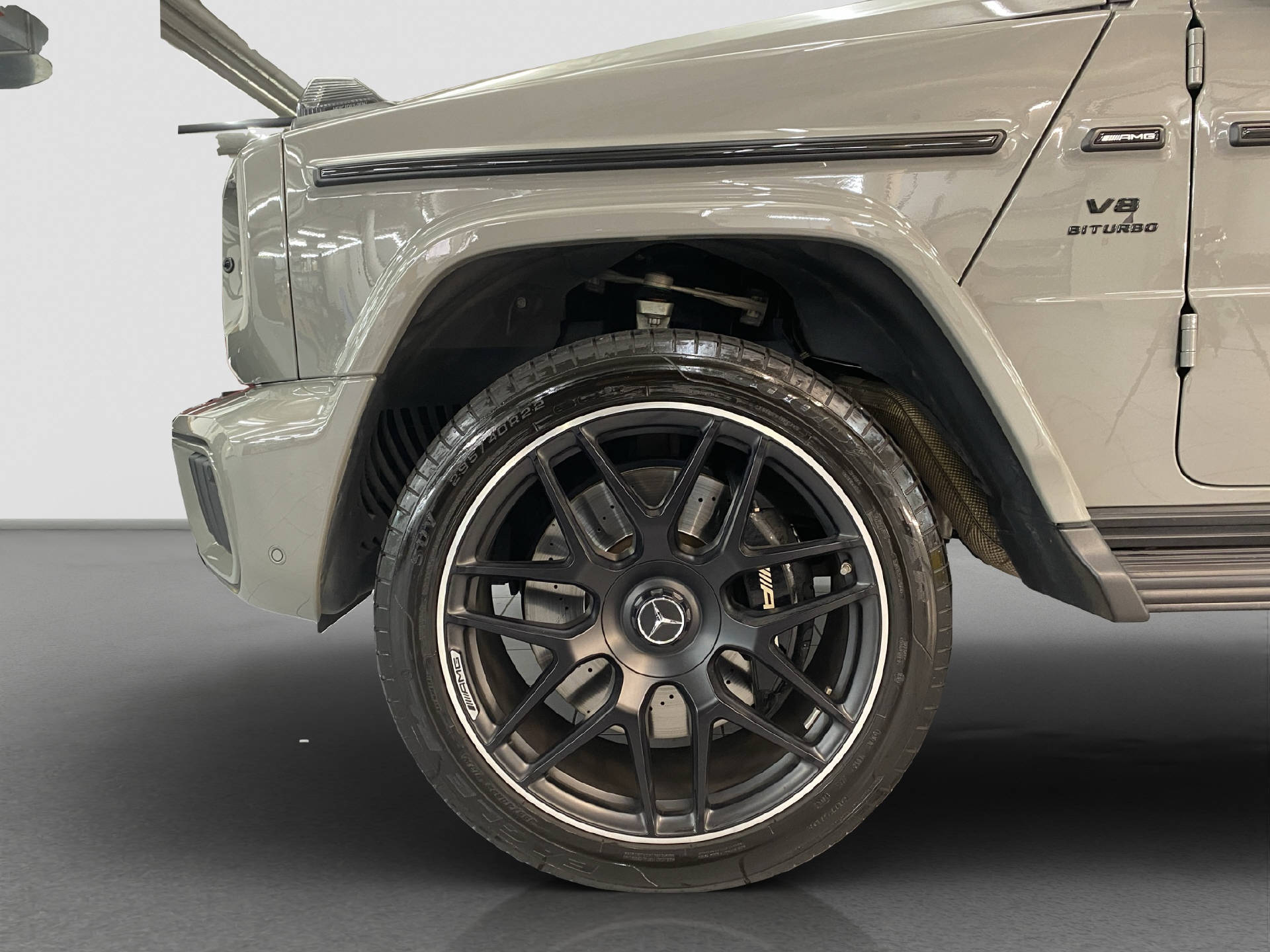 MERCEDES-BENZ G 63 AMG-image-5