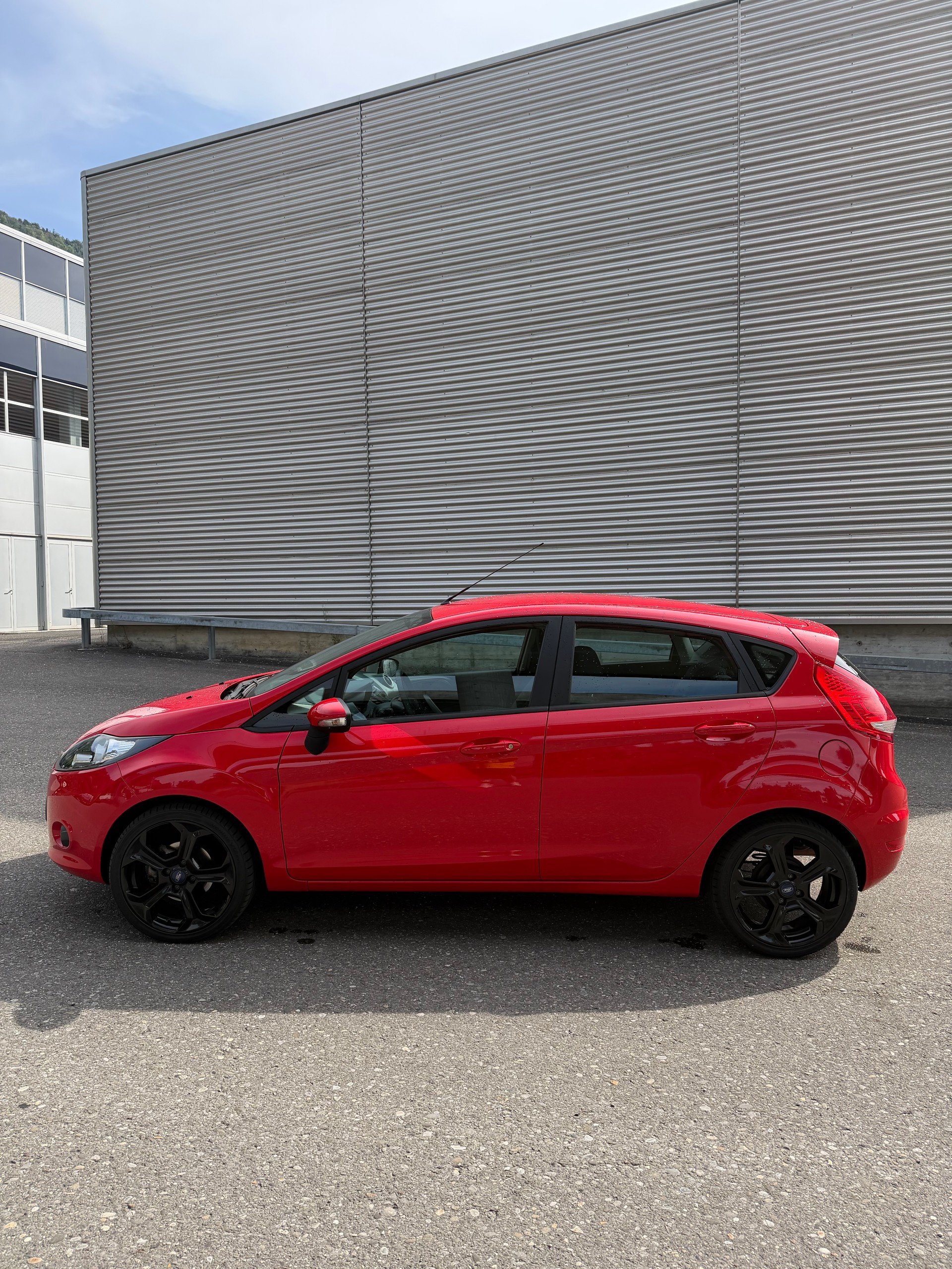 FORD Fiesta 1.4 16V Trend-image-5