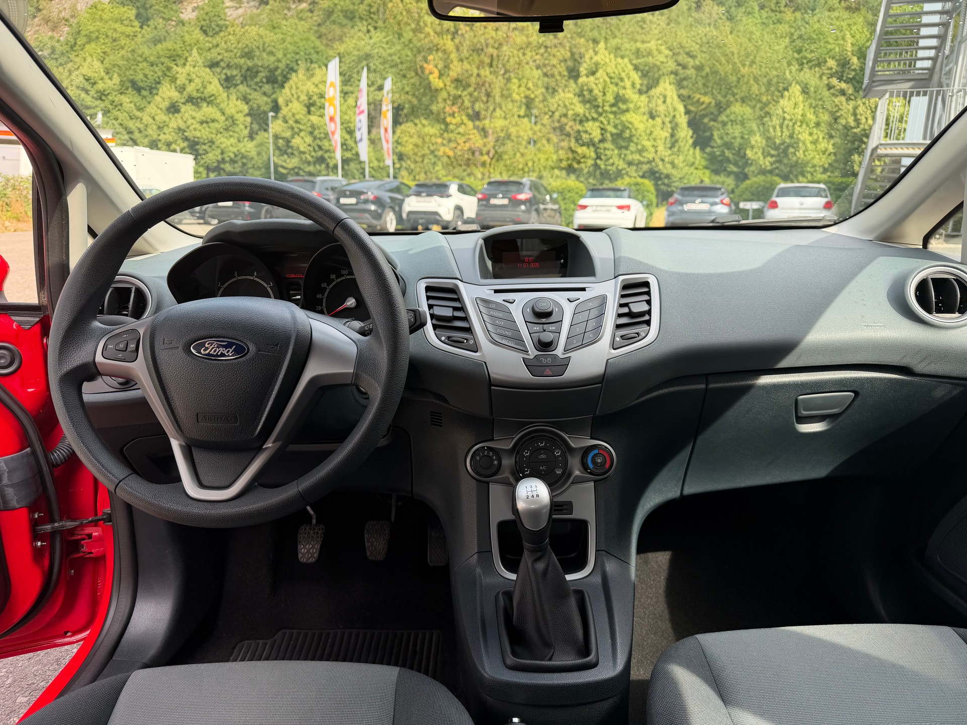 FORD Fiesta 1.4 16V Trend-image-8