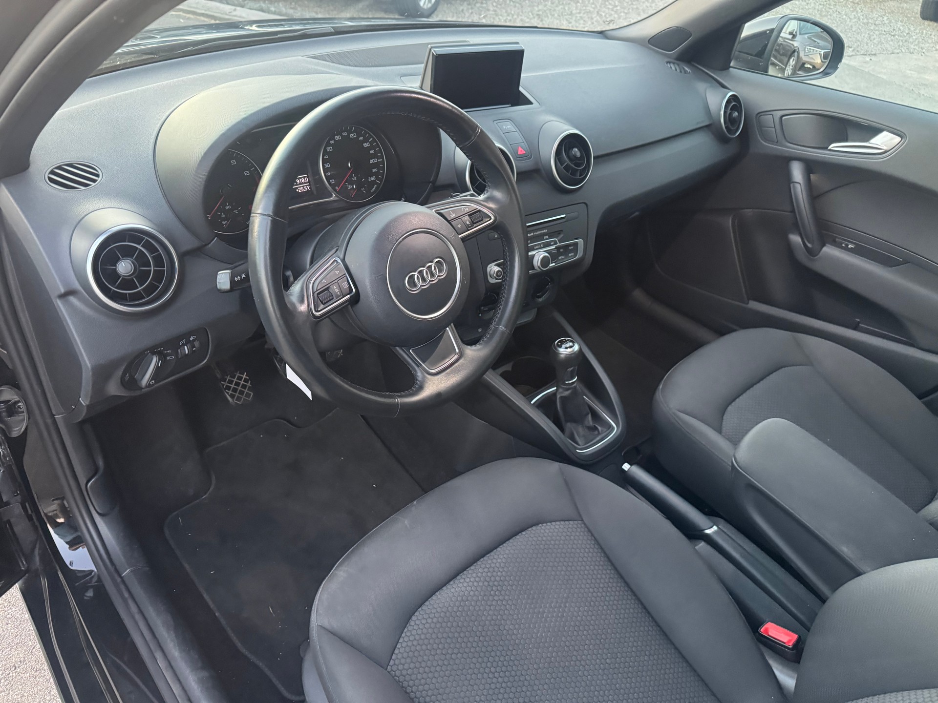 AUDI A1 Sportback 1.0 TFSI-image-6
