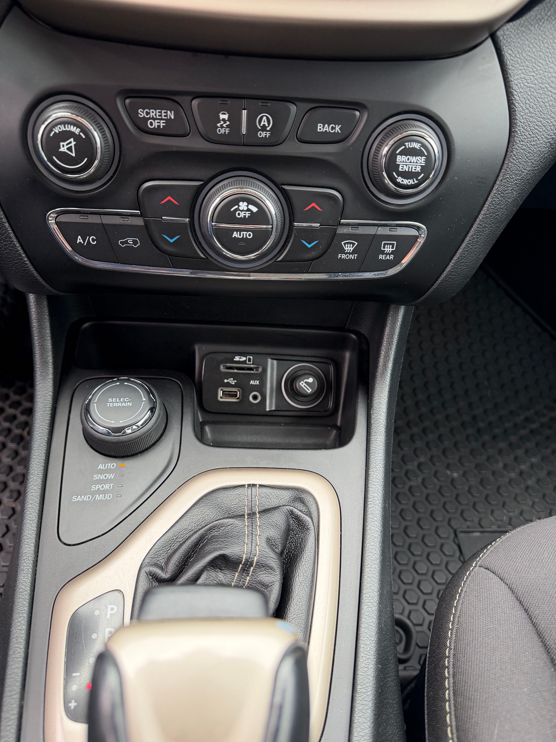 JEEP Cherokee 2.0TD Limited AWD 9ATX-image-6