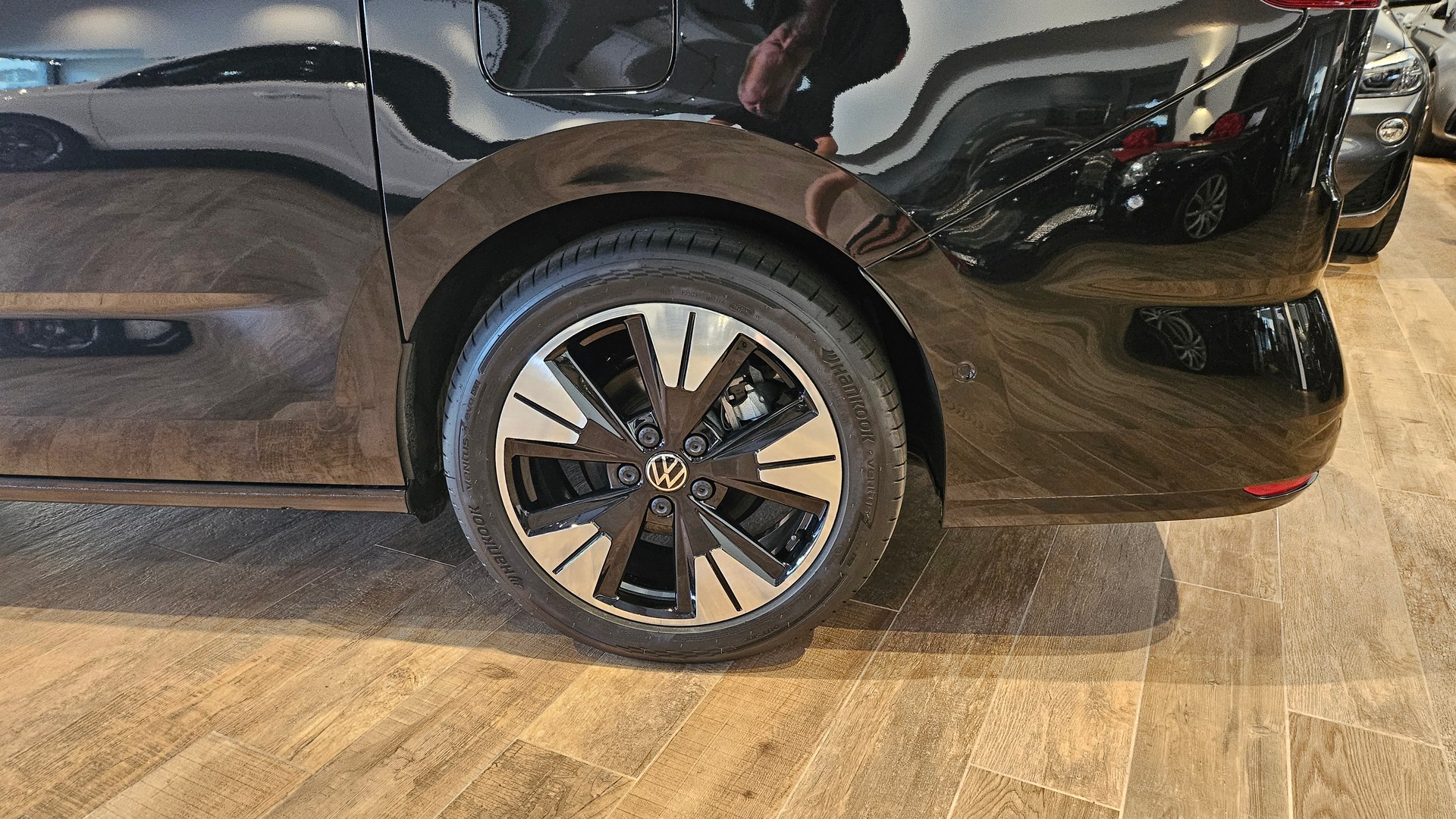 VW Multivan 1.5 eHybrid Style Lang 4Motion DSG NP. 106'000.-🔥-image-16