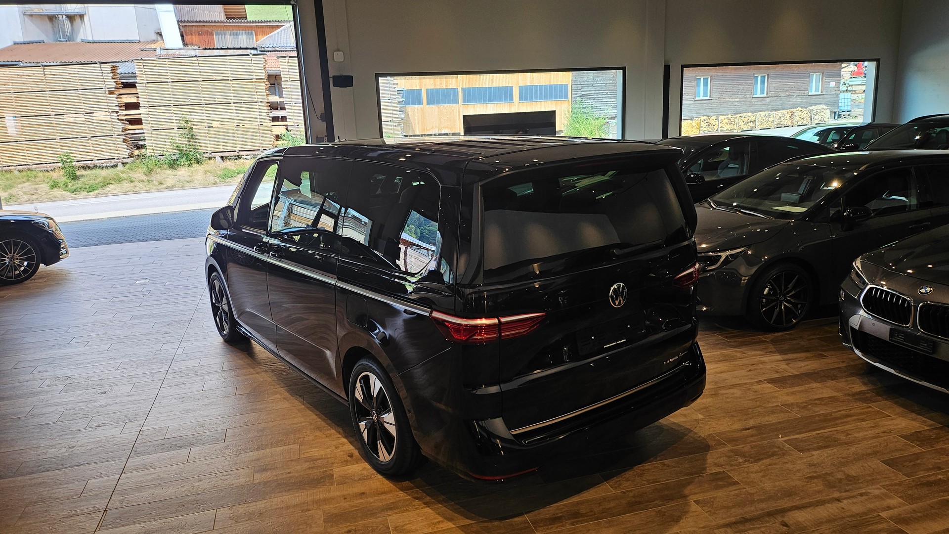 VW Multivan 1.5 eHybrid Style Lang 4Motion DSG NP. 106'000.-🔥-image-13
