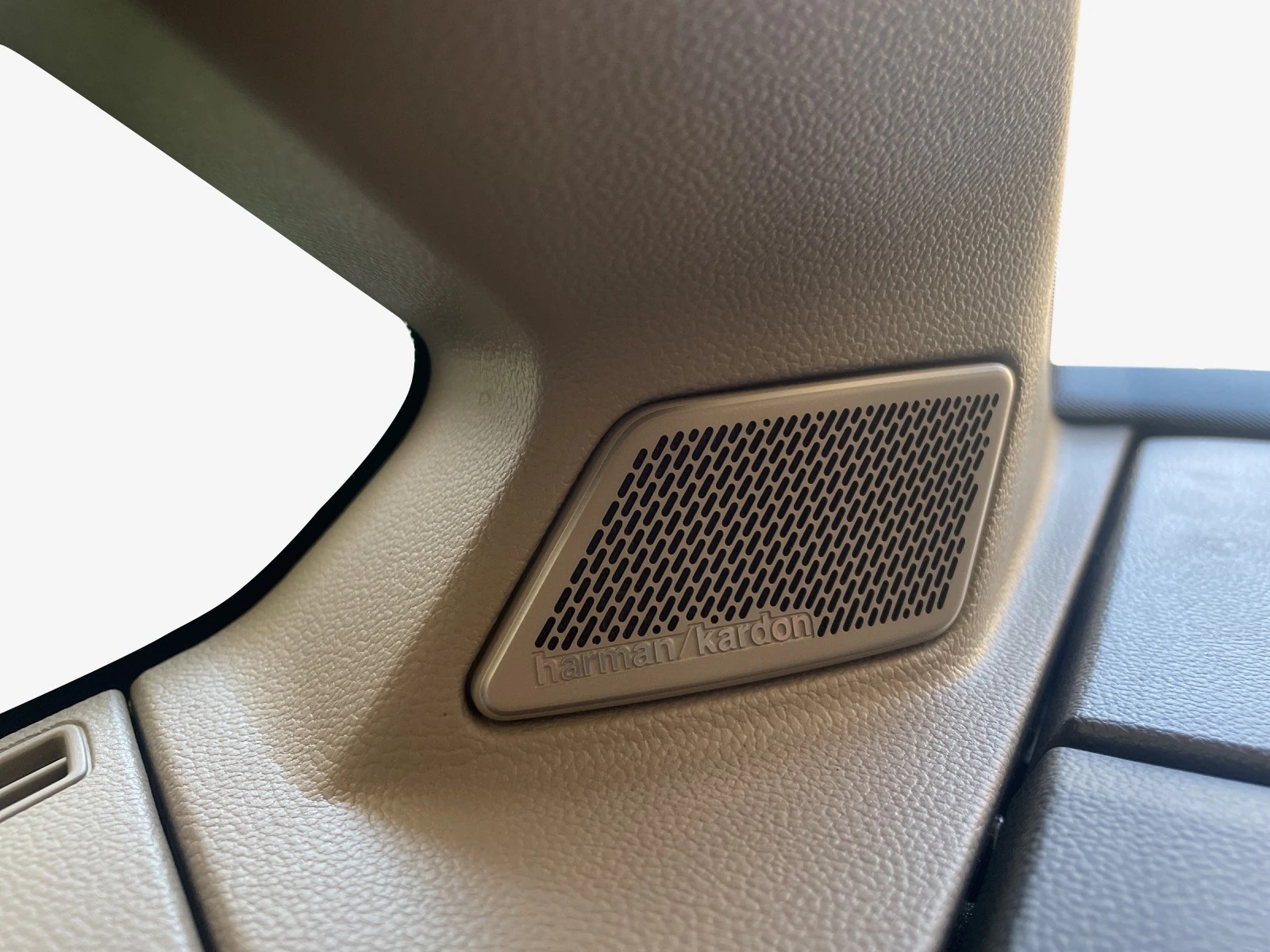 VW Multivan 1.5 eHybrid Style Lang 4Motion DSG NP. 106'000.--showroom-element-1