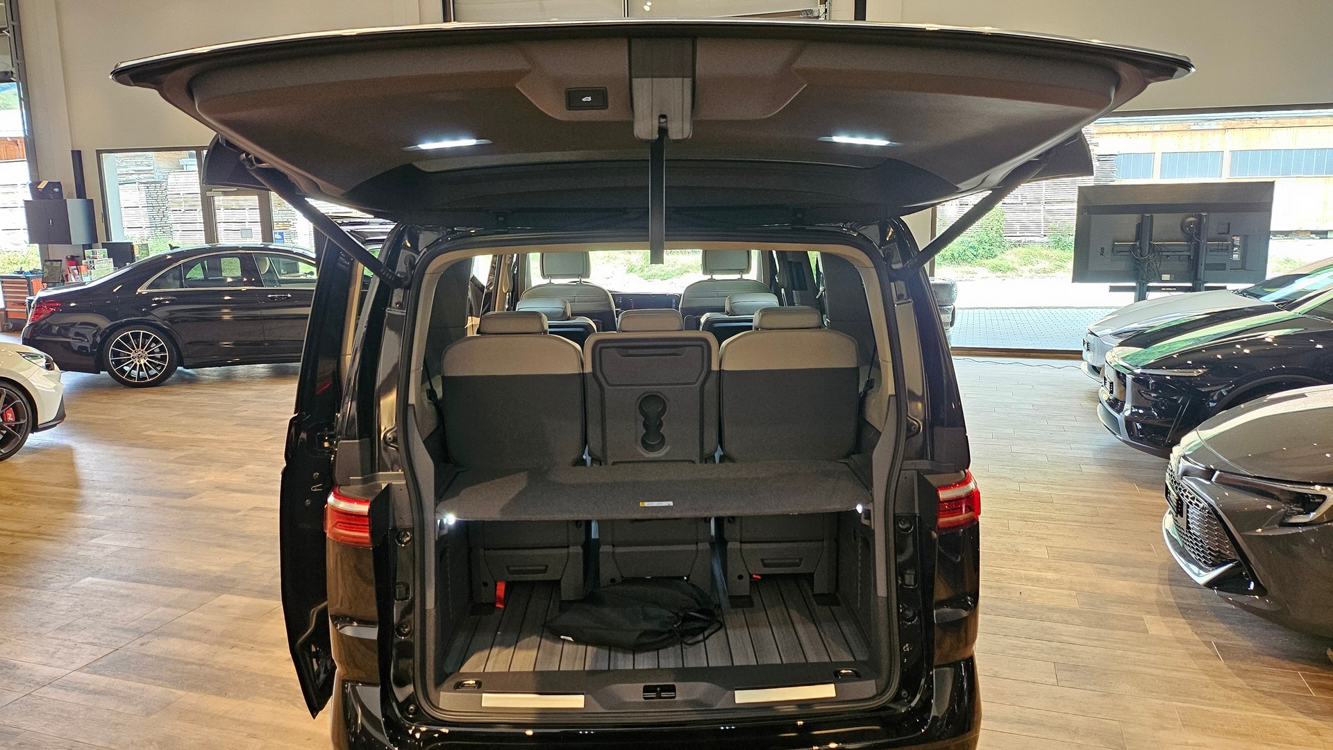 VW Multivan 1.5 eHybrid Style Lang 4Motion DSG NP. 106'000.-🔥-image-17