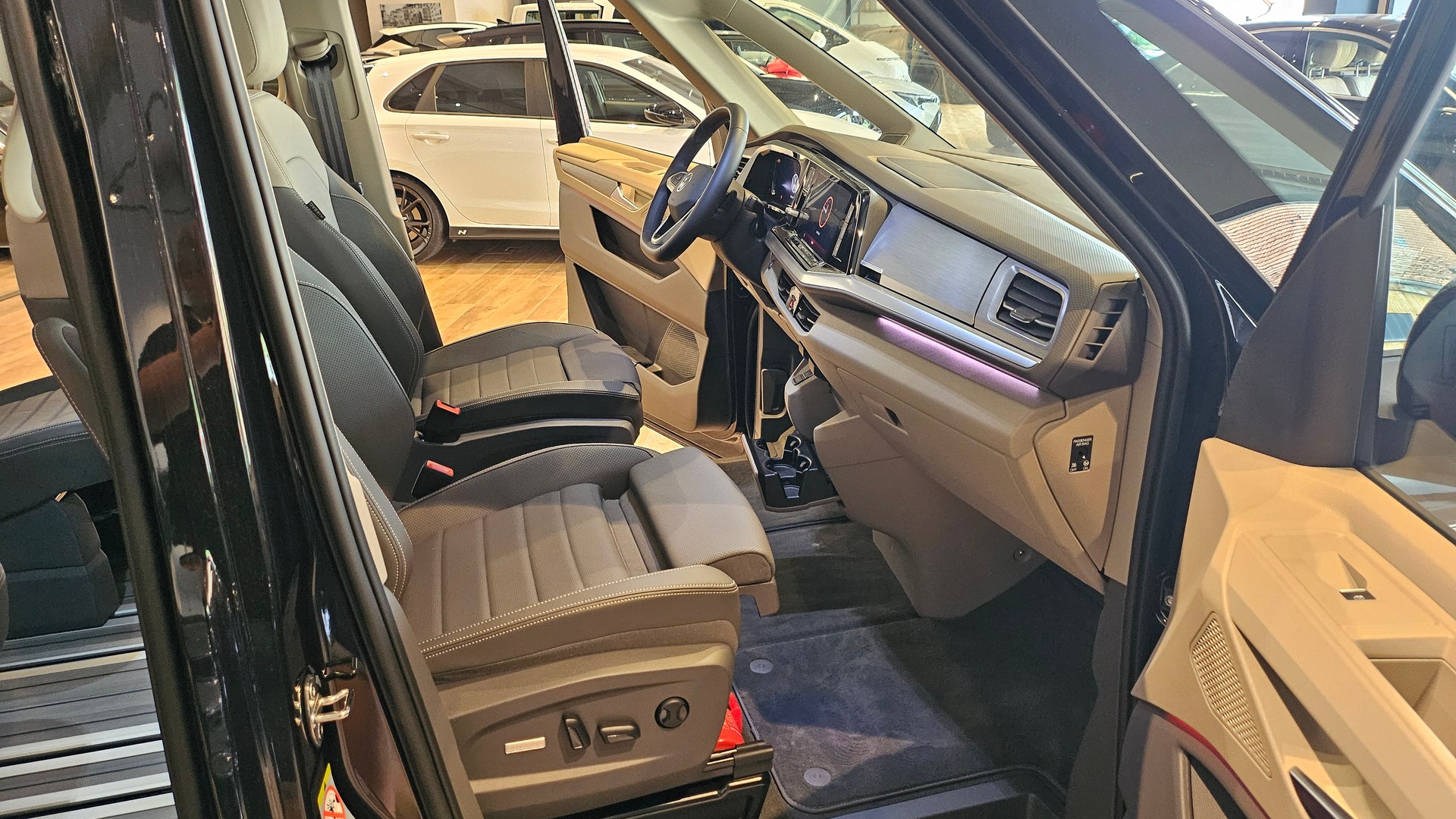 VW Multivan 1.5 eHybrid Style Lang 4Motion DSG NP. 106'000.-🔥-image-18