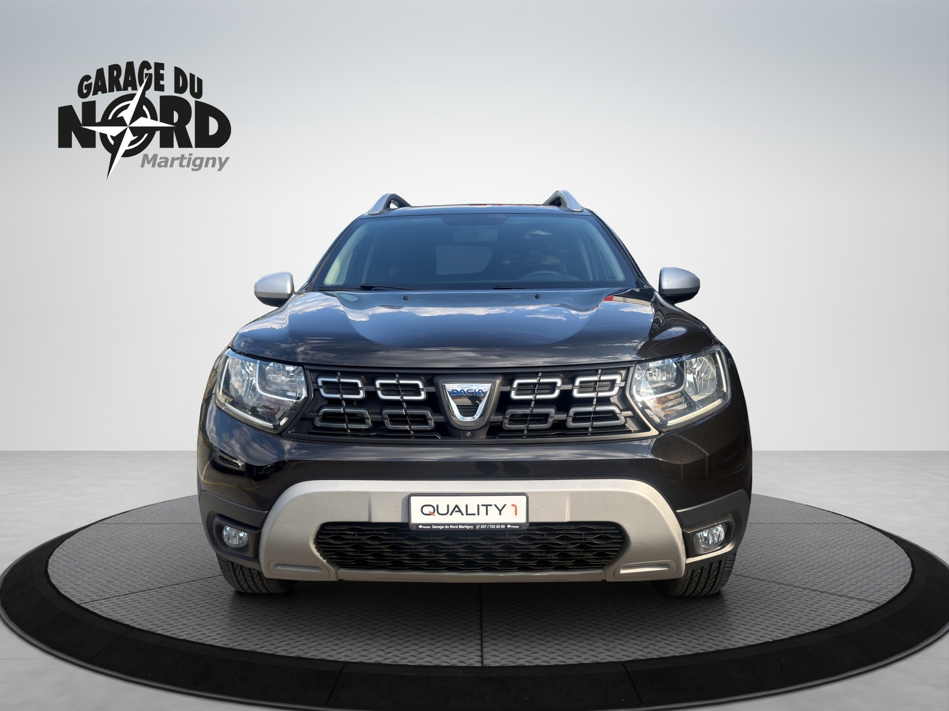DACIA Duster SCe 115 Prestige 4x4-showroom-element-1