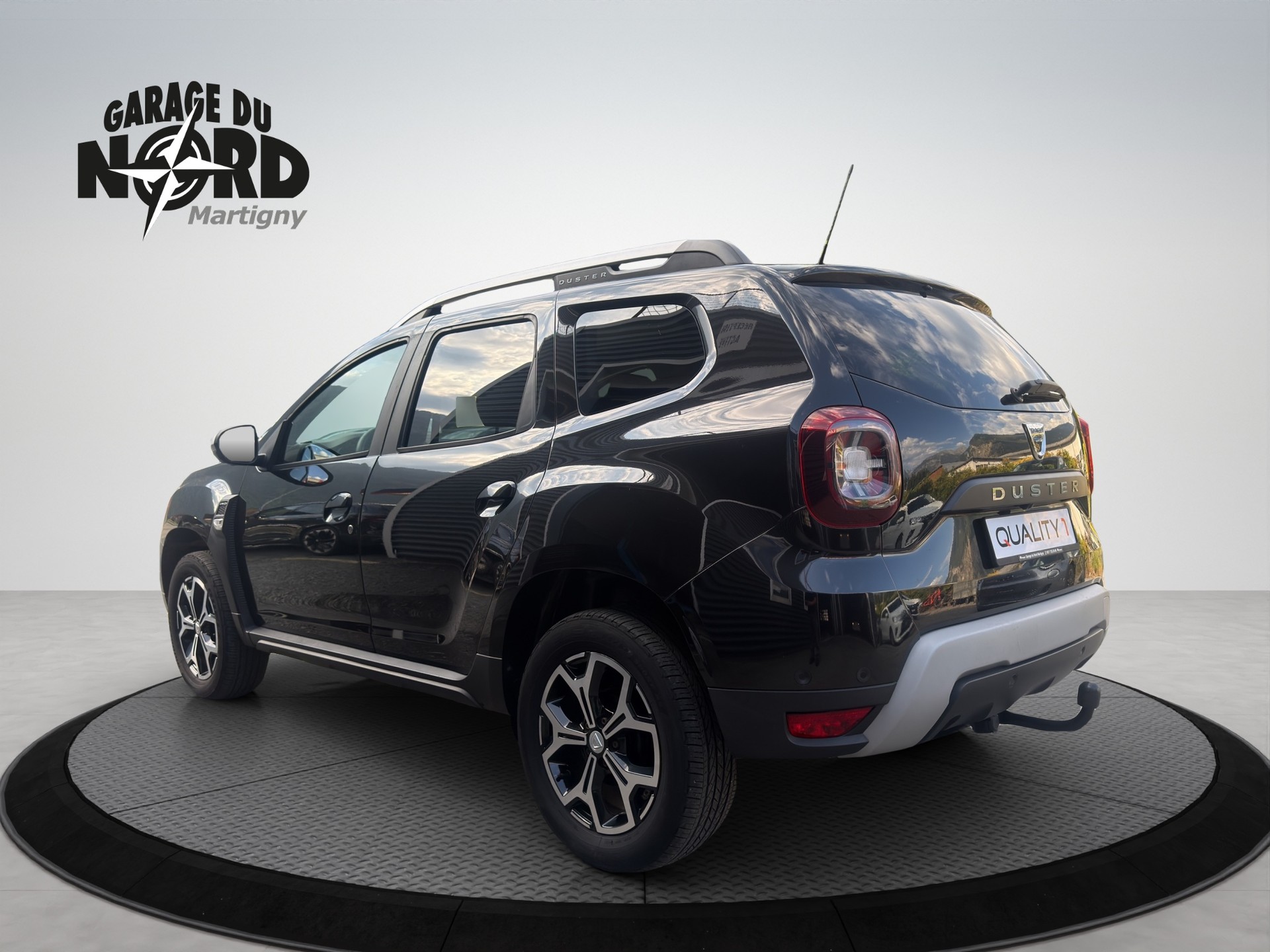 DACIA Duster SCe 115 Prestige 4x4-showroom-element-3