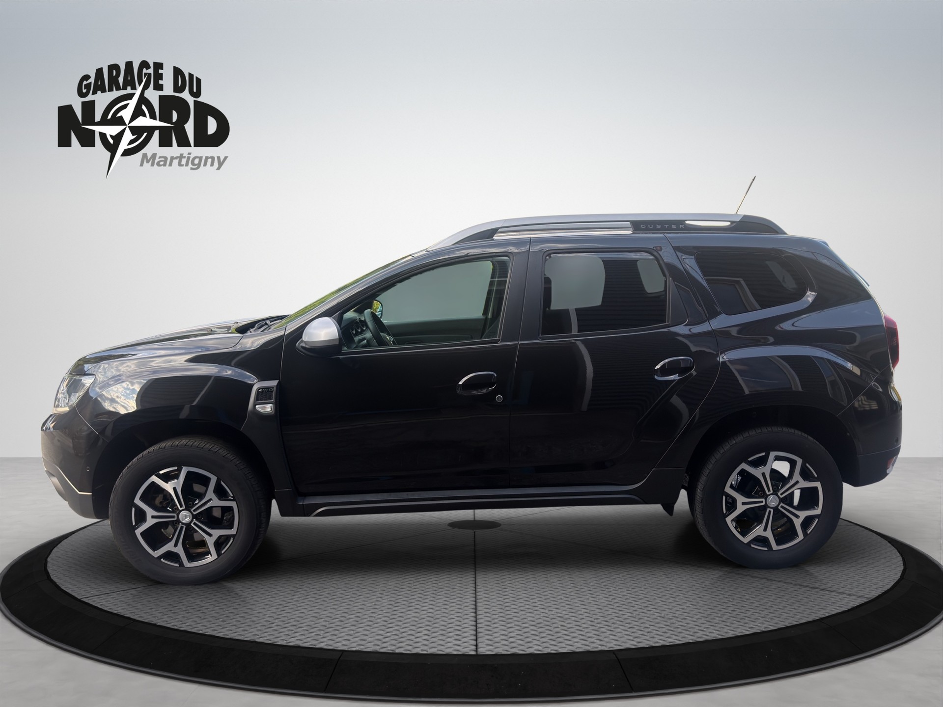 DACIA Duster SCe 115 Prestige 4x4-showroom-element-2