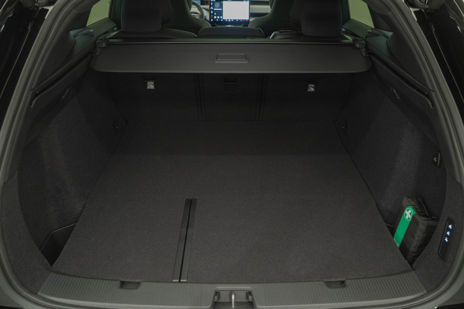 VOLVO EX60 Twin Ultra AWD-image-4