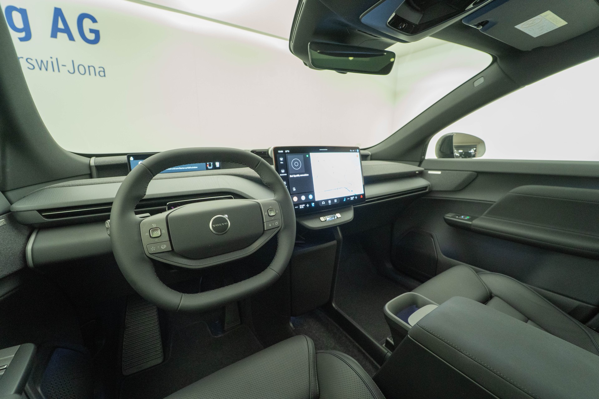 VOLVO EX60 Twin Ultra AWD-image-6