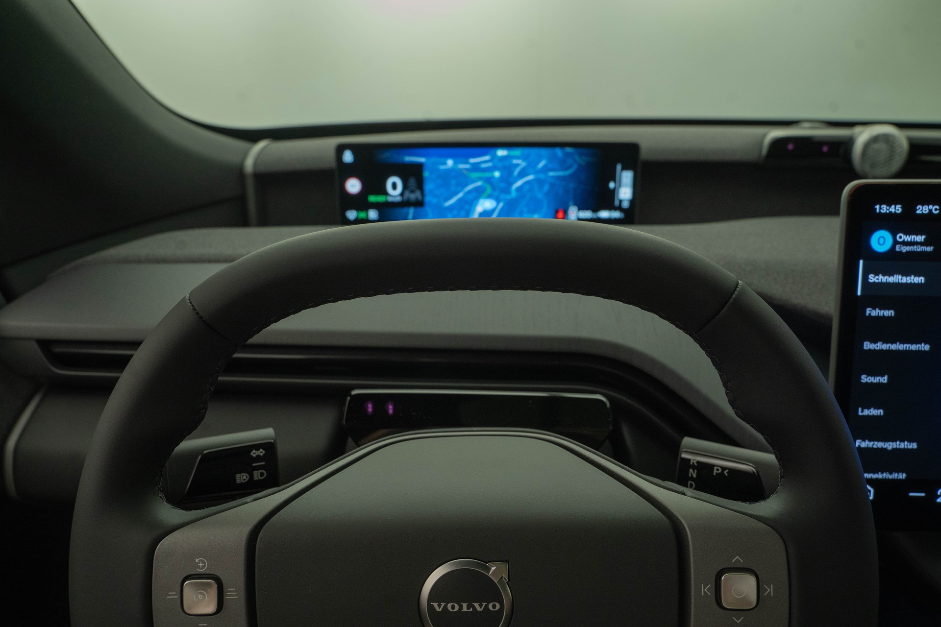 VOLVO EX60 Twin Ultra AWD-image-12