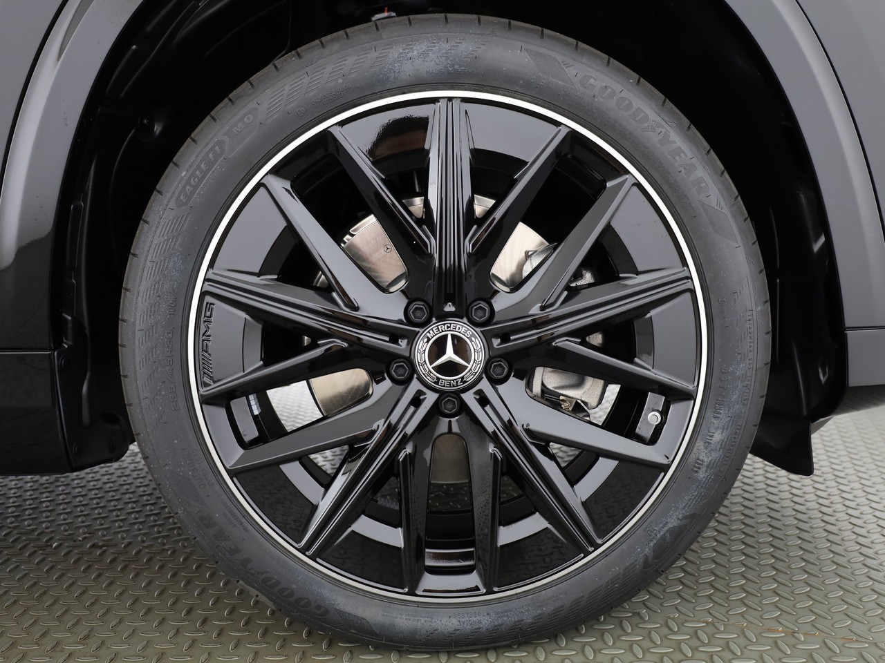 MERCEDES-BENZ GLB 220 4Matic 8G-Tronic-image-24