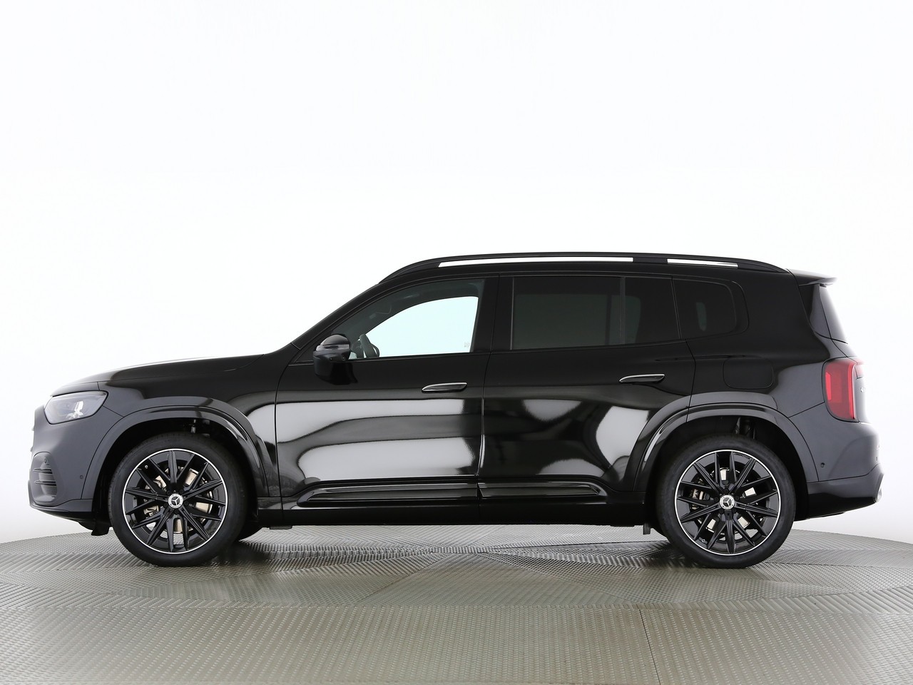 MERCEDES-BENZ GLB 220 4Matic 8G-Tronic-showroom-element-2