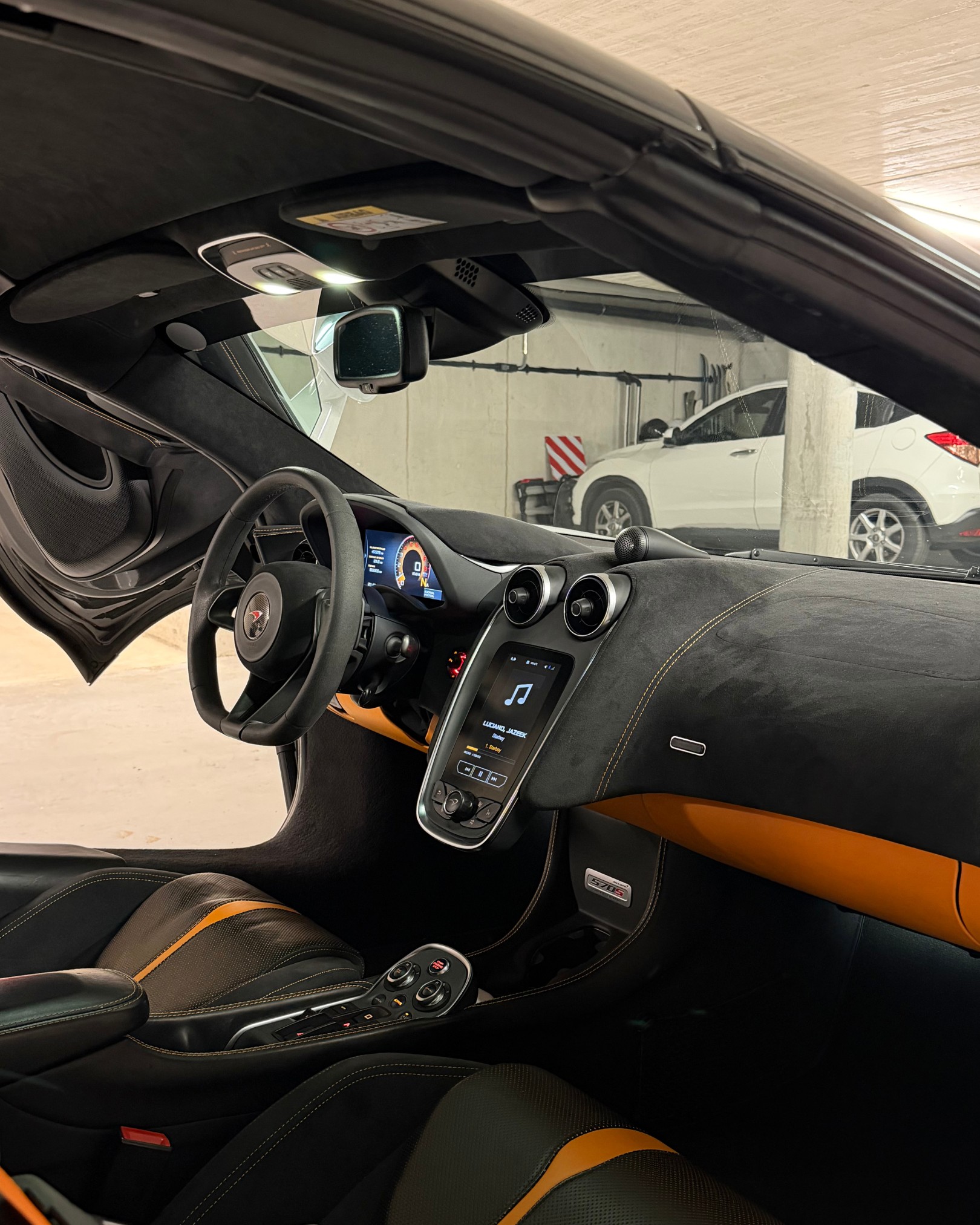 McLAREN 570s Spider 3.8 V8 SSG-image-5