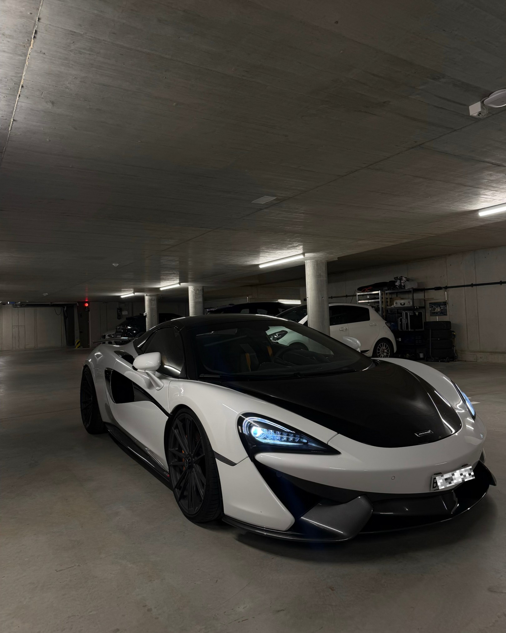 McLAREN 570s Spider 3.8 V8 SSG-image-4
