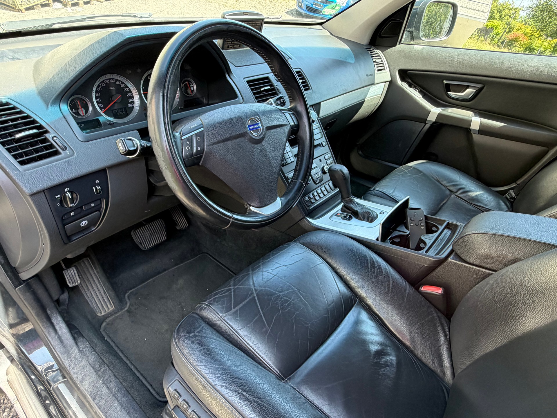 VOLVO đđ»XC90 D5 AWD Family Edition Geartronic-image-15