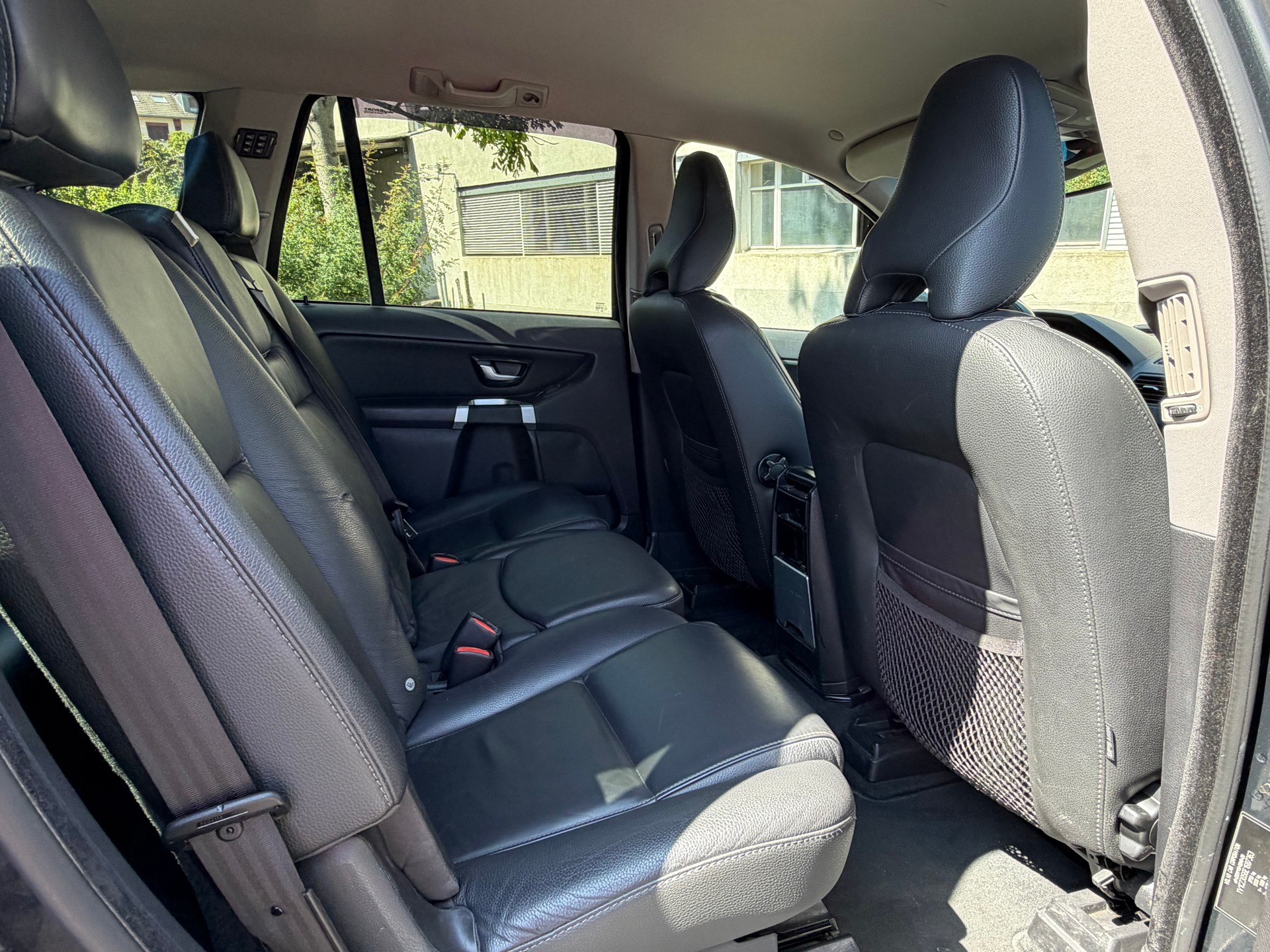 VOLVO đđ»XC90 D5 AWD Family Edition Geartronic-image-9