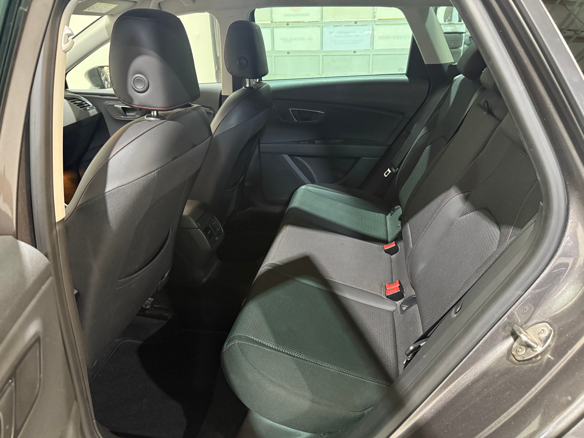 SEAT Leon ST 1.8 TSI FR-image-14