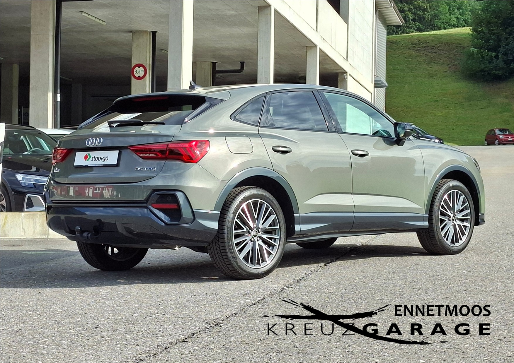 AUDI Q3 Sportback 35 TFSI Attraction S-tronic *Anhängerkupplung+8-fach bereift m. Pneu*-image-4
