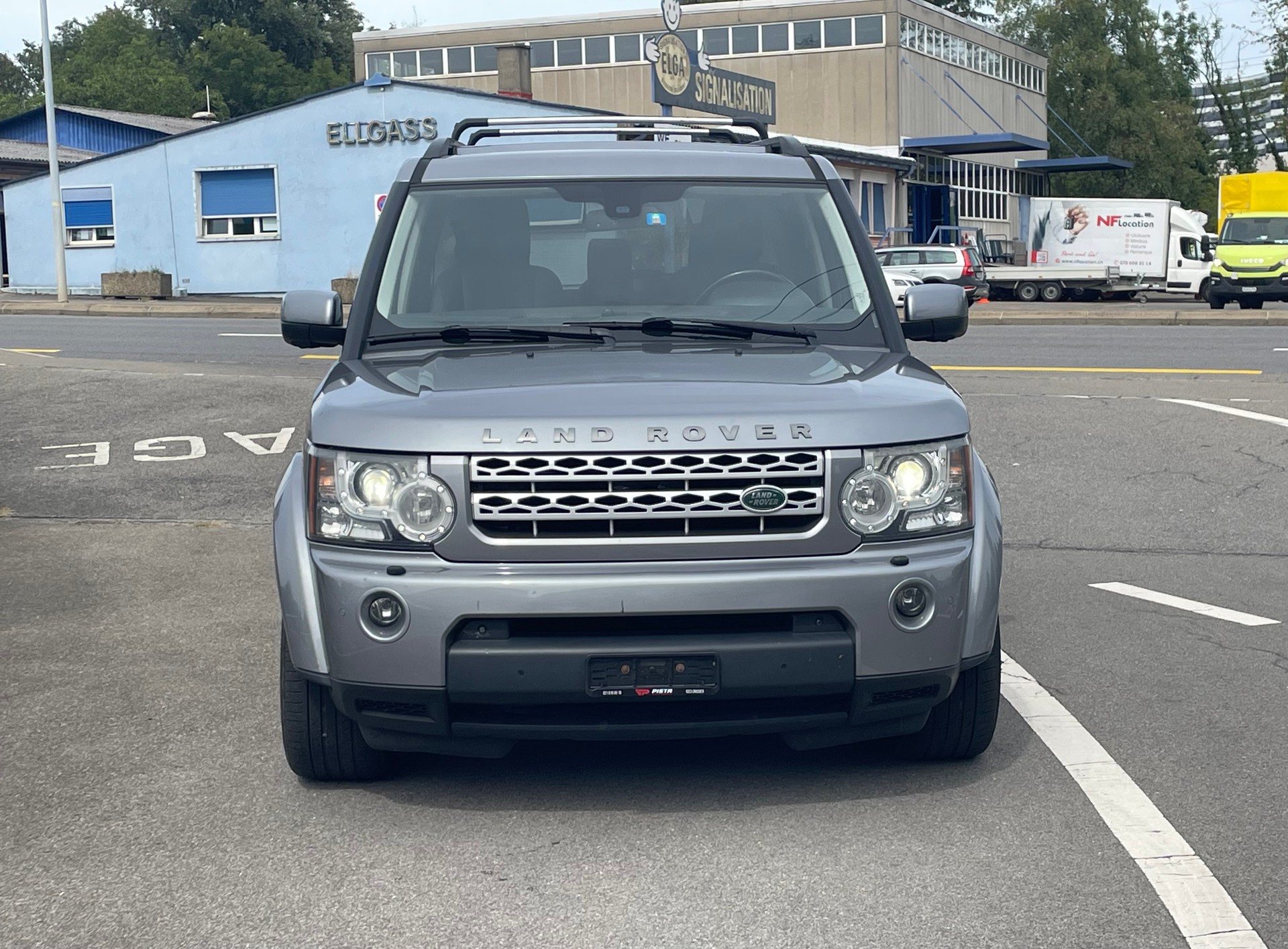 LAND ROVER Discovery 3.0 SDV6 HSE Automatic-showroom-element-1