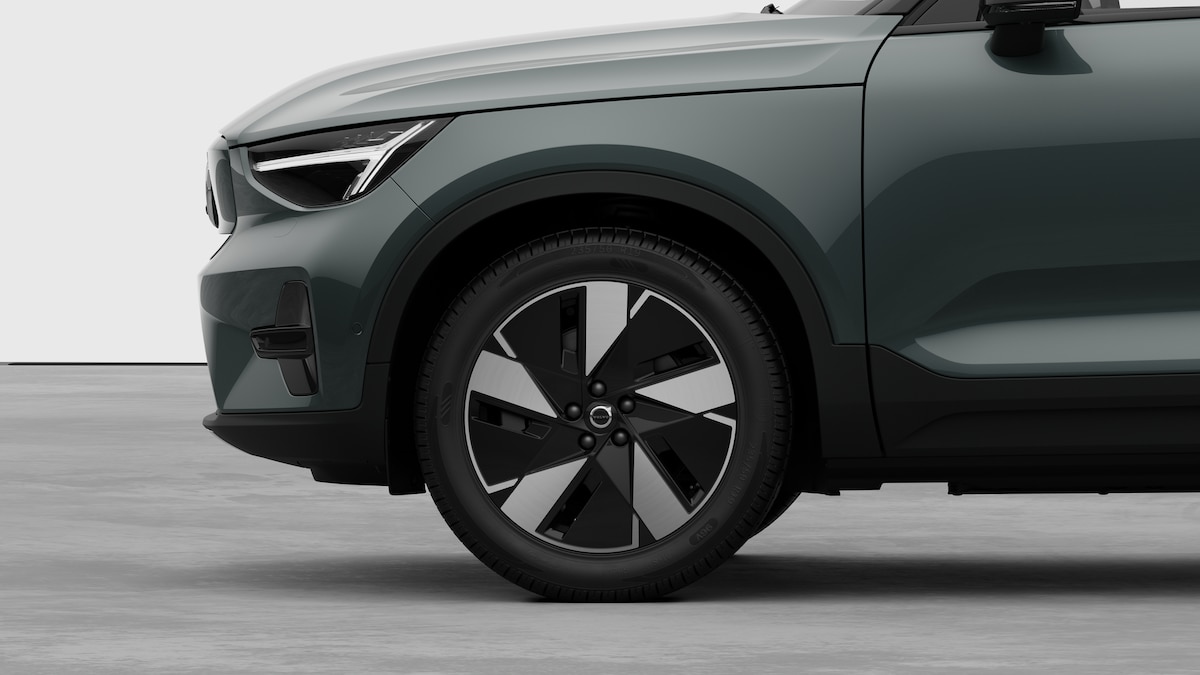 VOLVO EX40 Twin Plus AWD-image-7