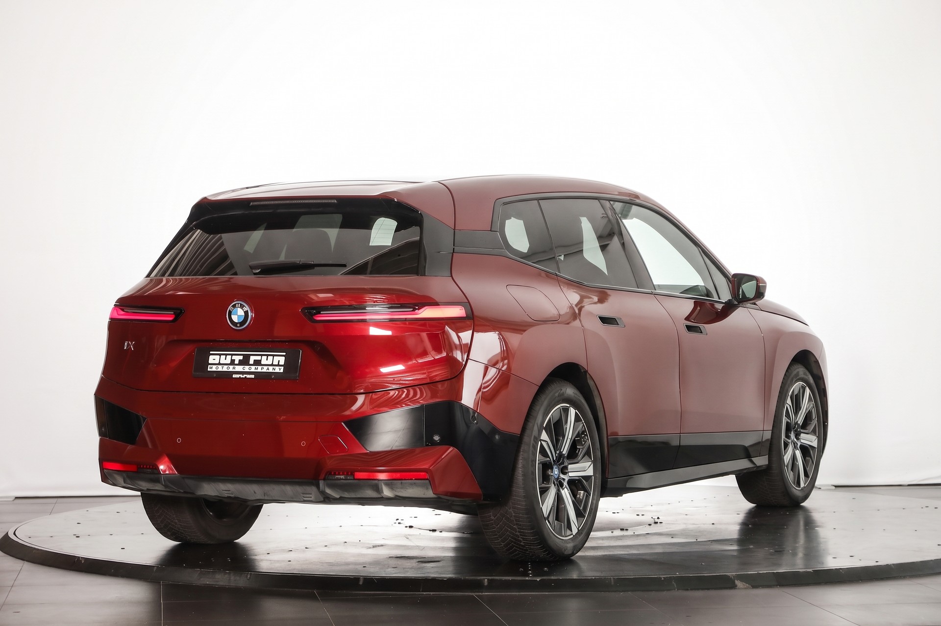 BMW iX xDrive50 Aventurinrot * Sky Lounge * Pack Sport-image-4
