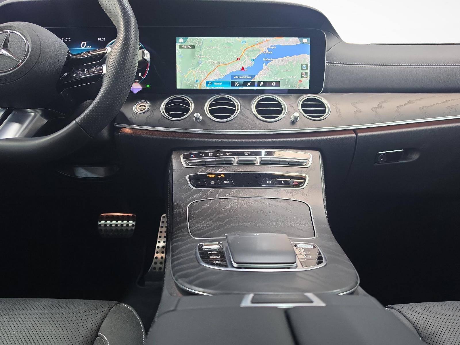 MERCEDES-BENZ E 400 d 4MATIC T-Modell AMG Line-image-9