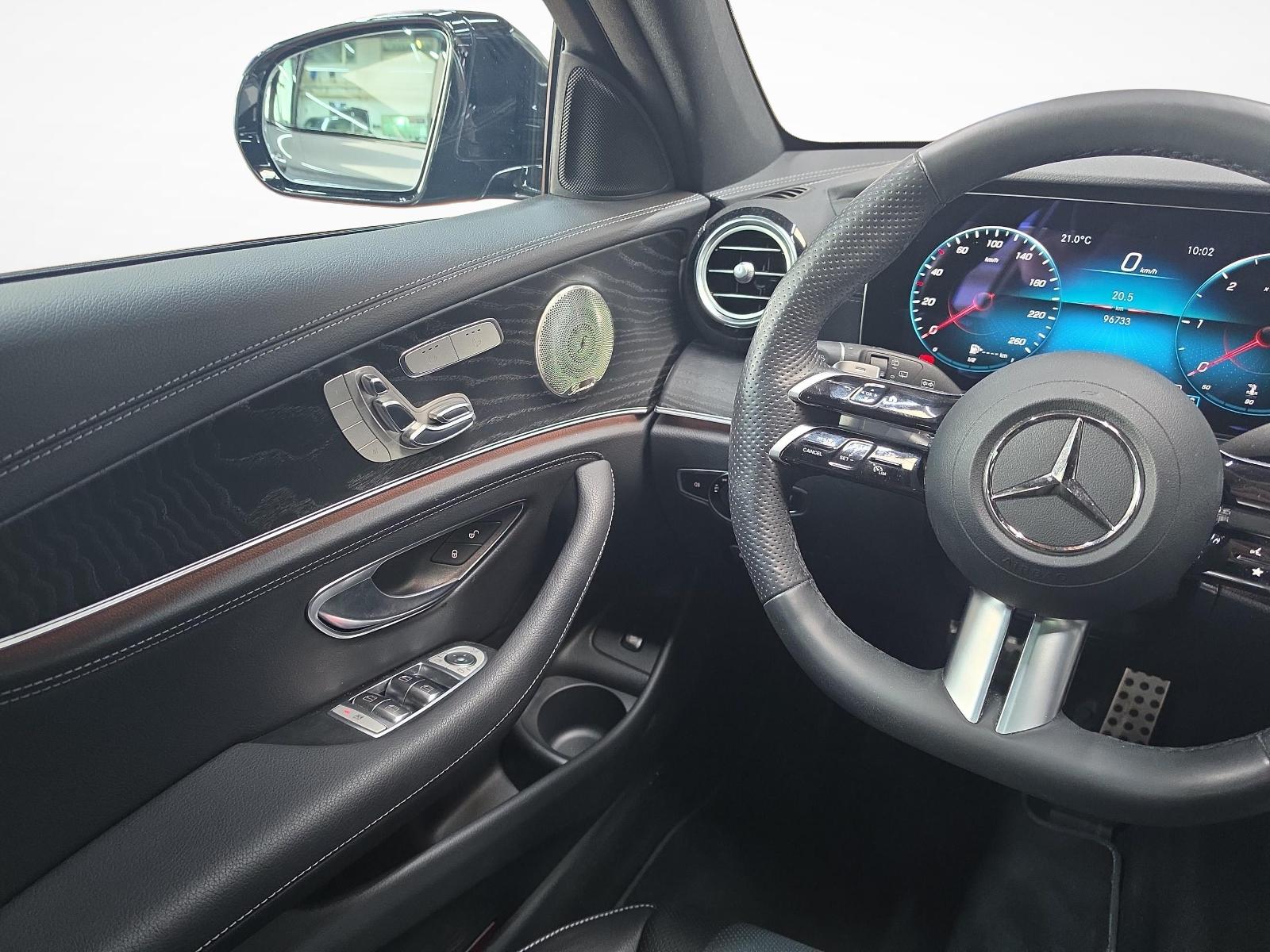 MERCEDES-BENZ E 400 d 4MATIC T-Modell AMG Line-image-7
