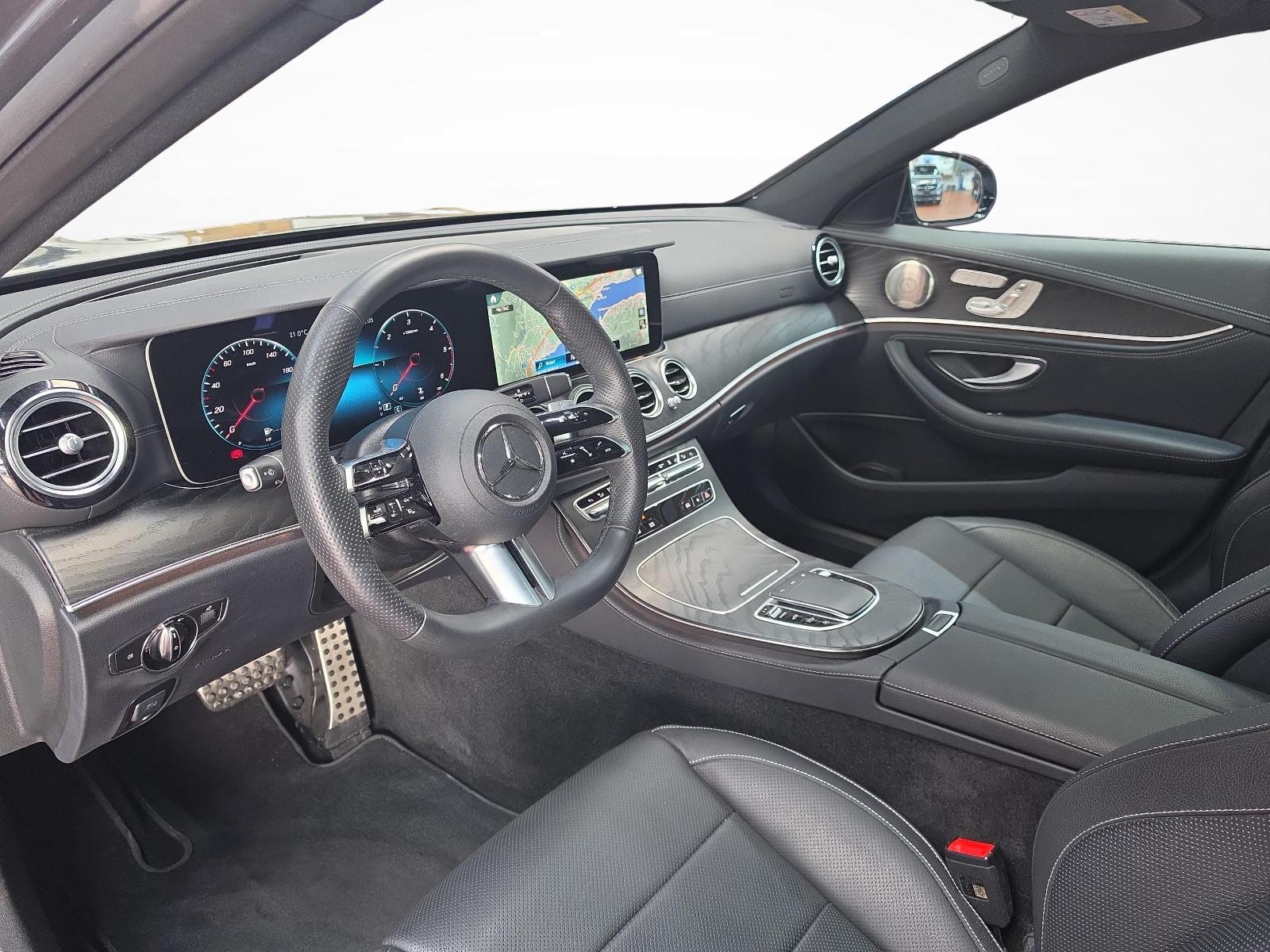 MERCEDES-BENZ E 400 d 4MATIC T-Modell AMG Line-image-6