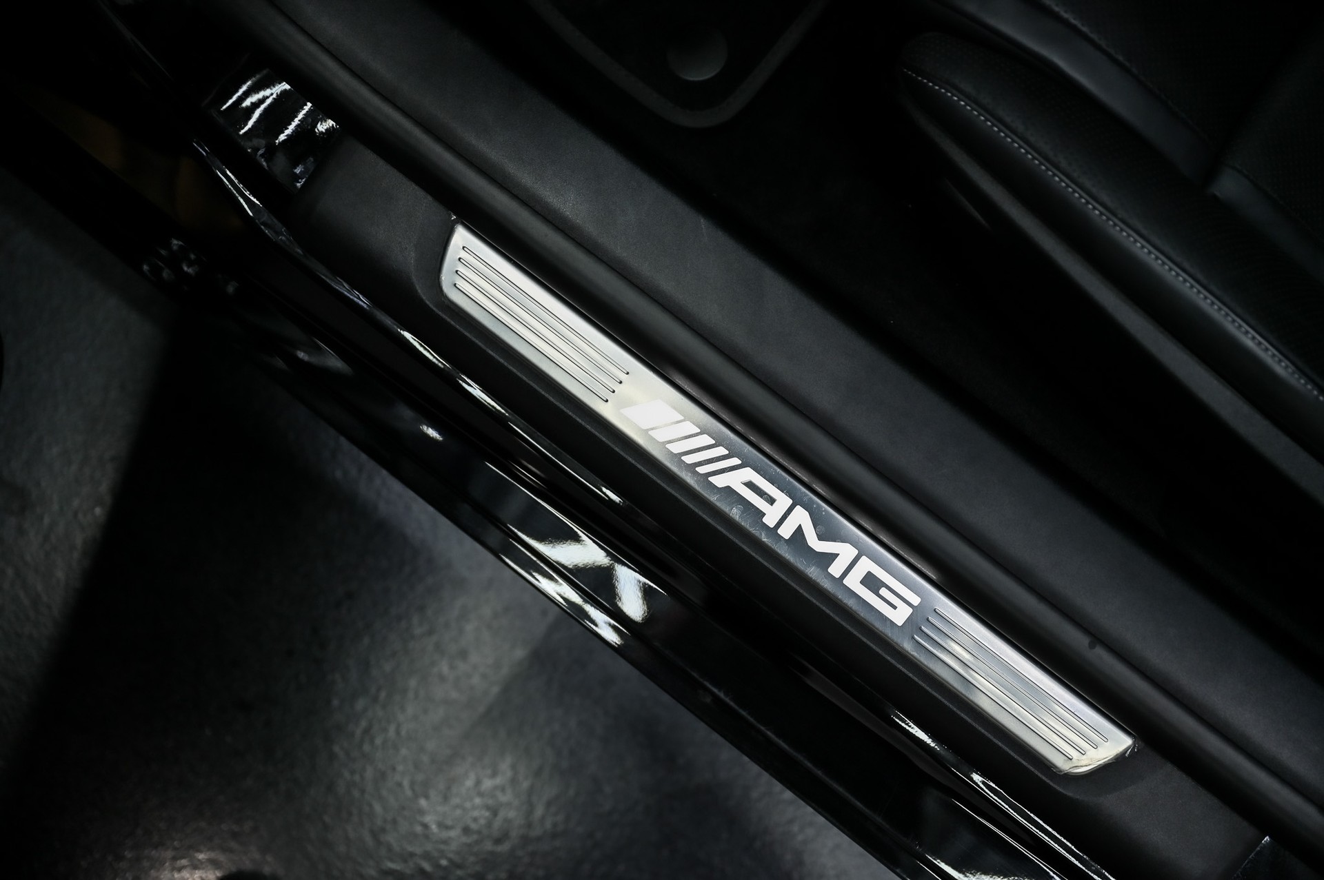 MERCEDES-BENZ AMG SL 63 4matic+ Speedshift MCT-image-33