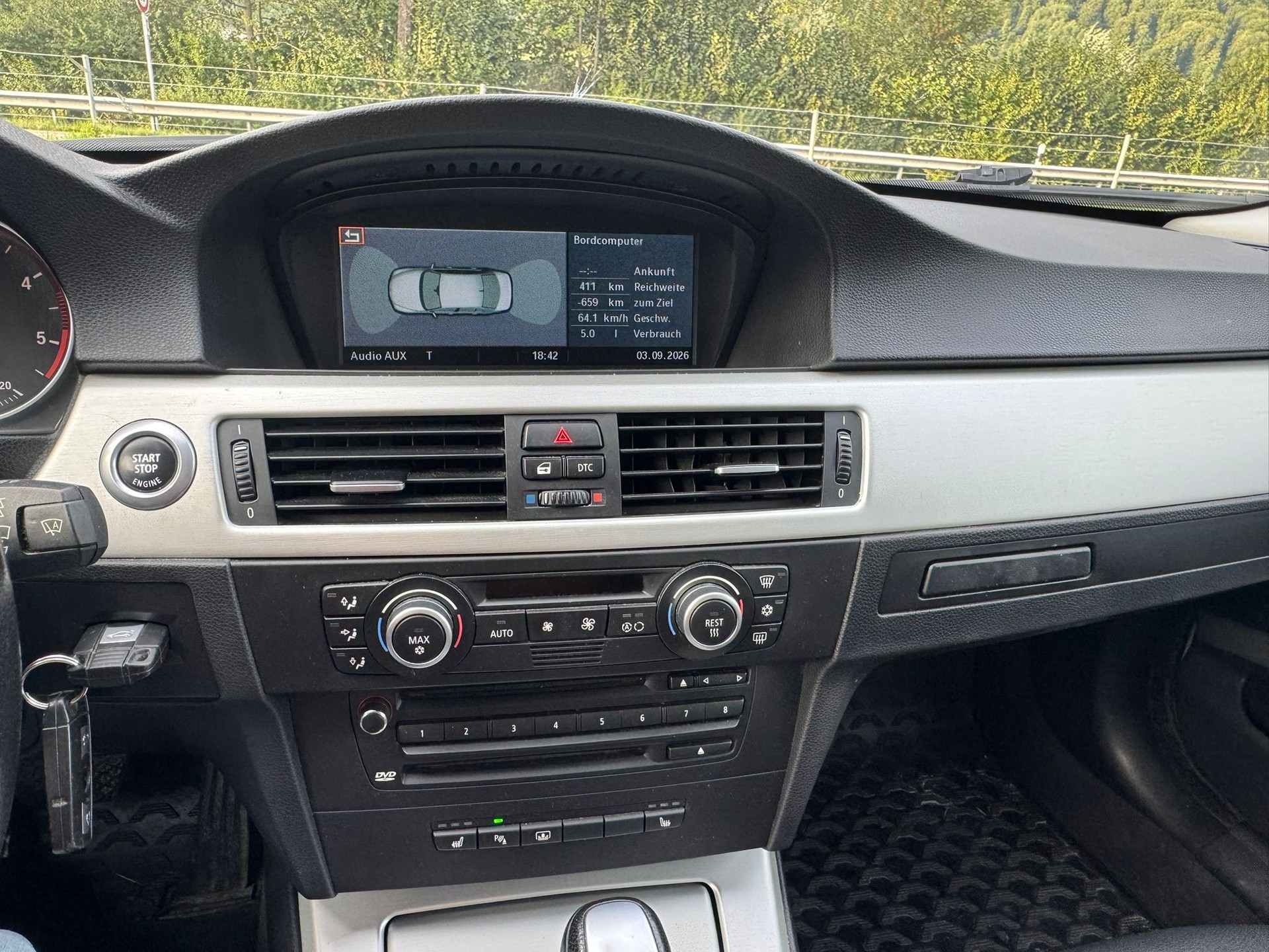 BMW 320d-image-10