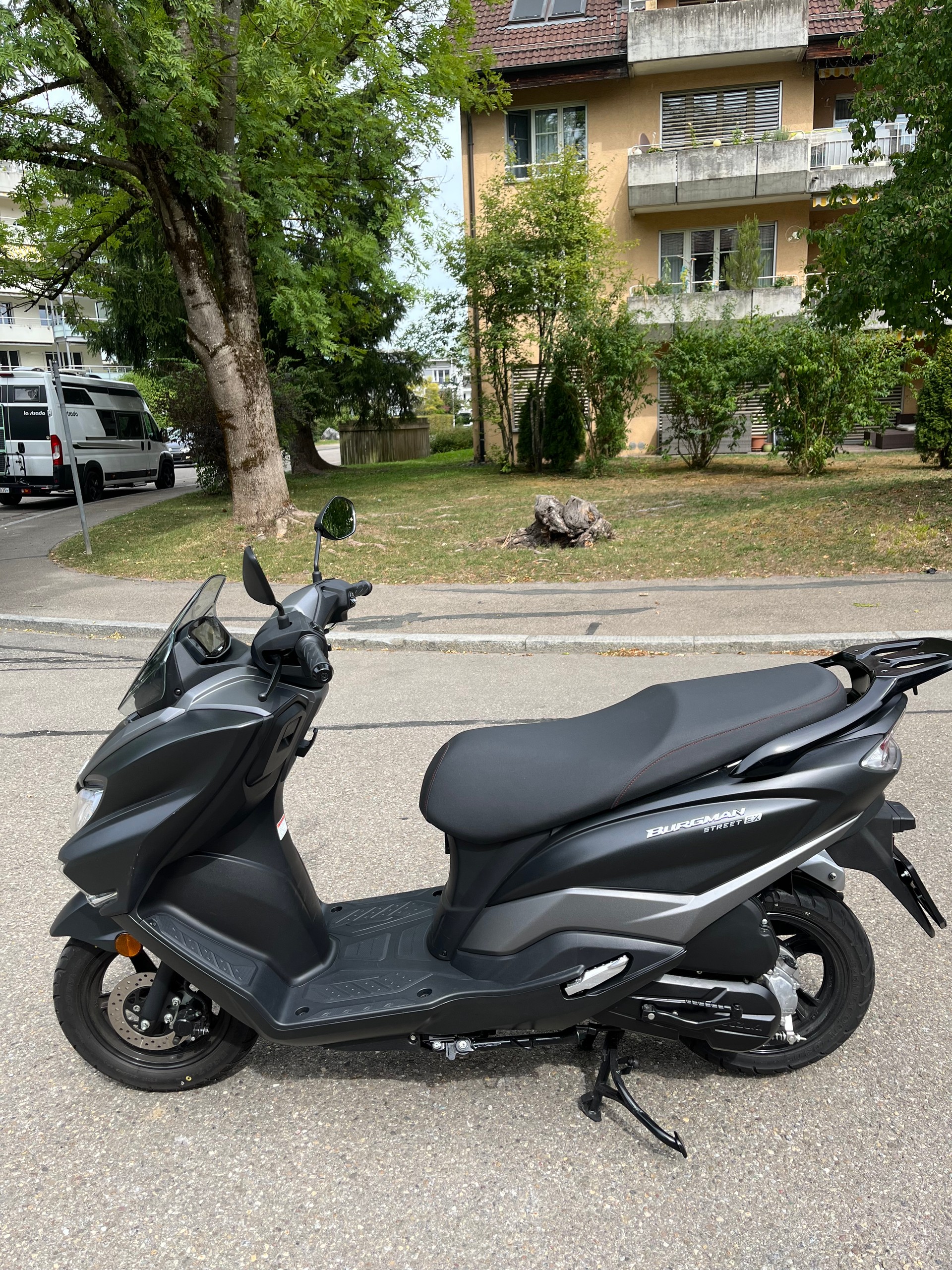 SUZUKI BURGMAN 125-image-2