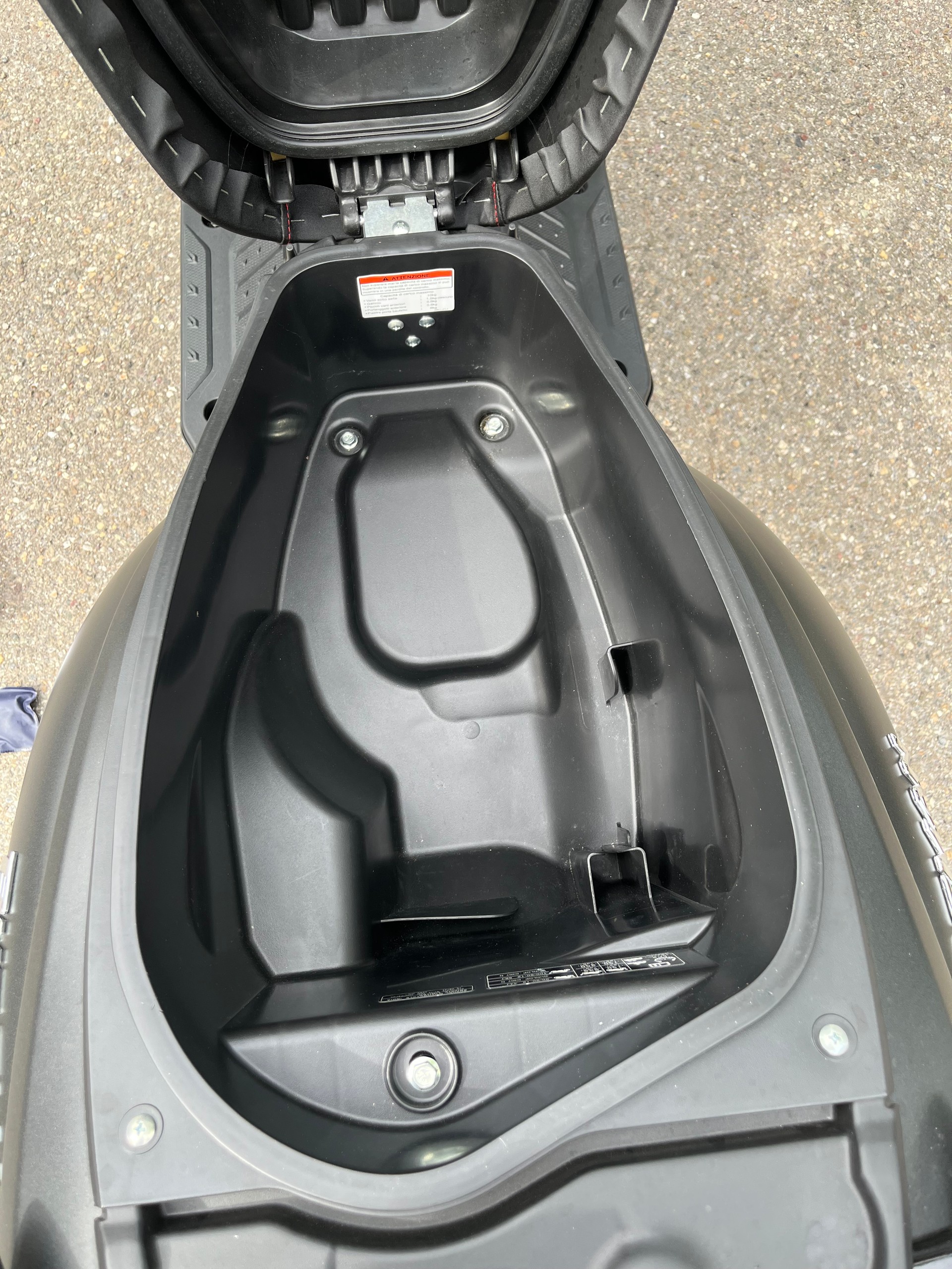 SUZUKI BURGMAN 125-image-11