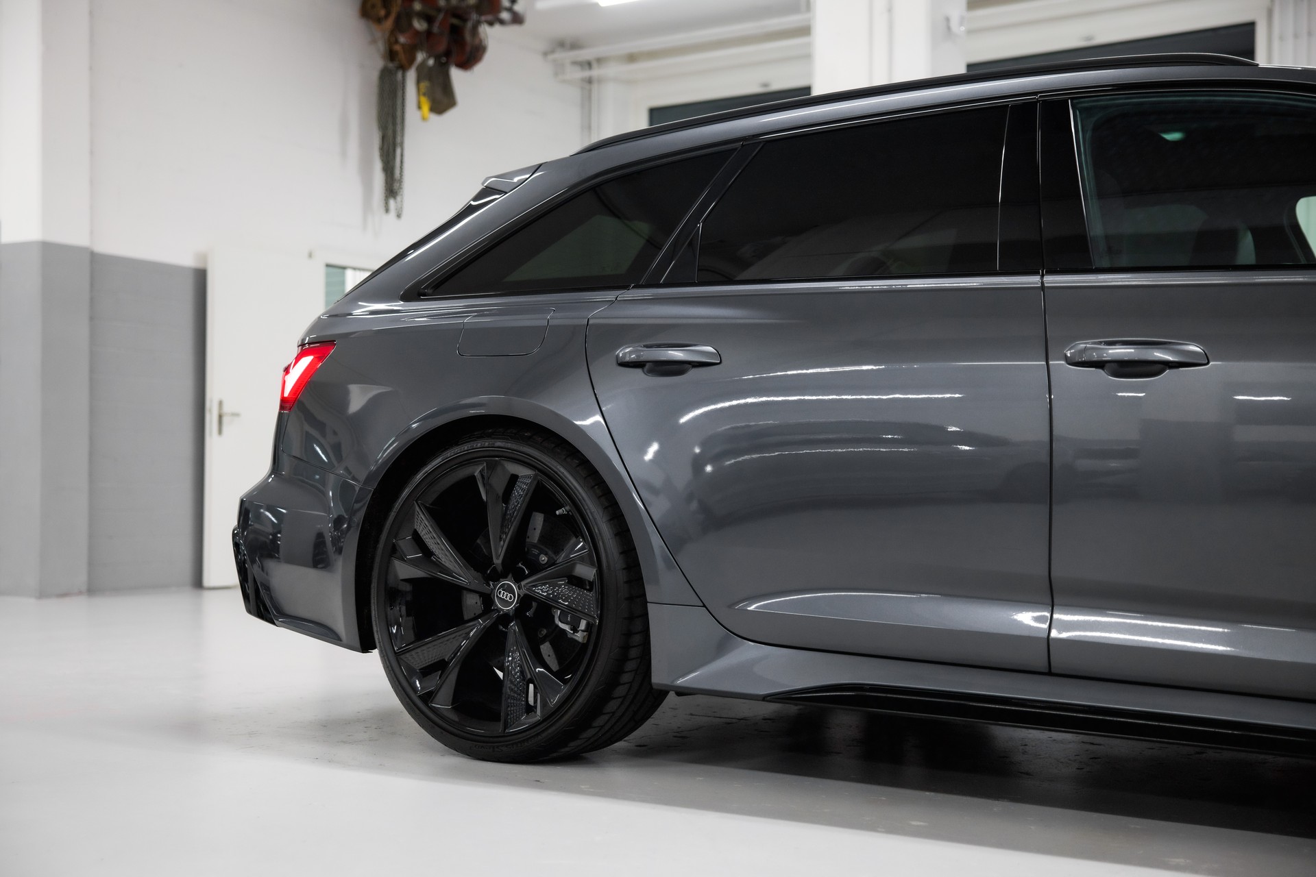 AUDI RS6 Avant 4.0 TFSI V8 quattro *Ch-Fhz.*-image-11