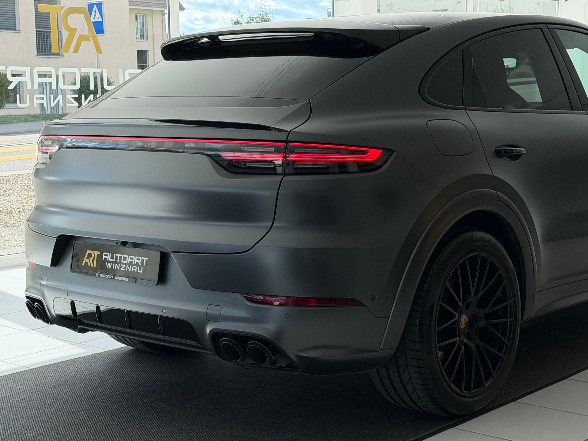 PORSCHE Cayenne GTS Coupé **PORSCHE APPROVED GARANTIE**-image-5