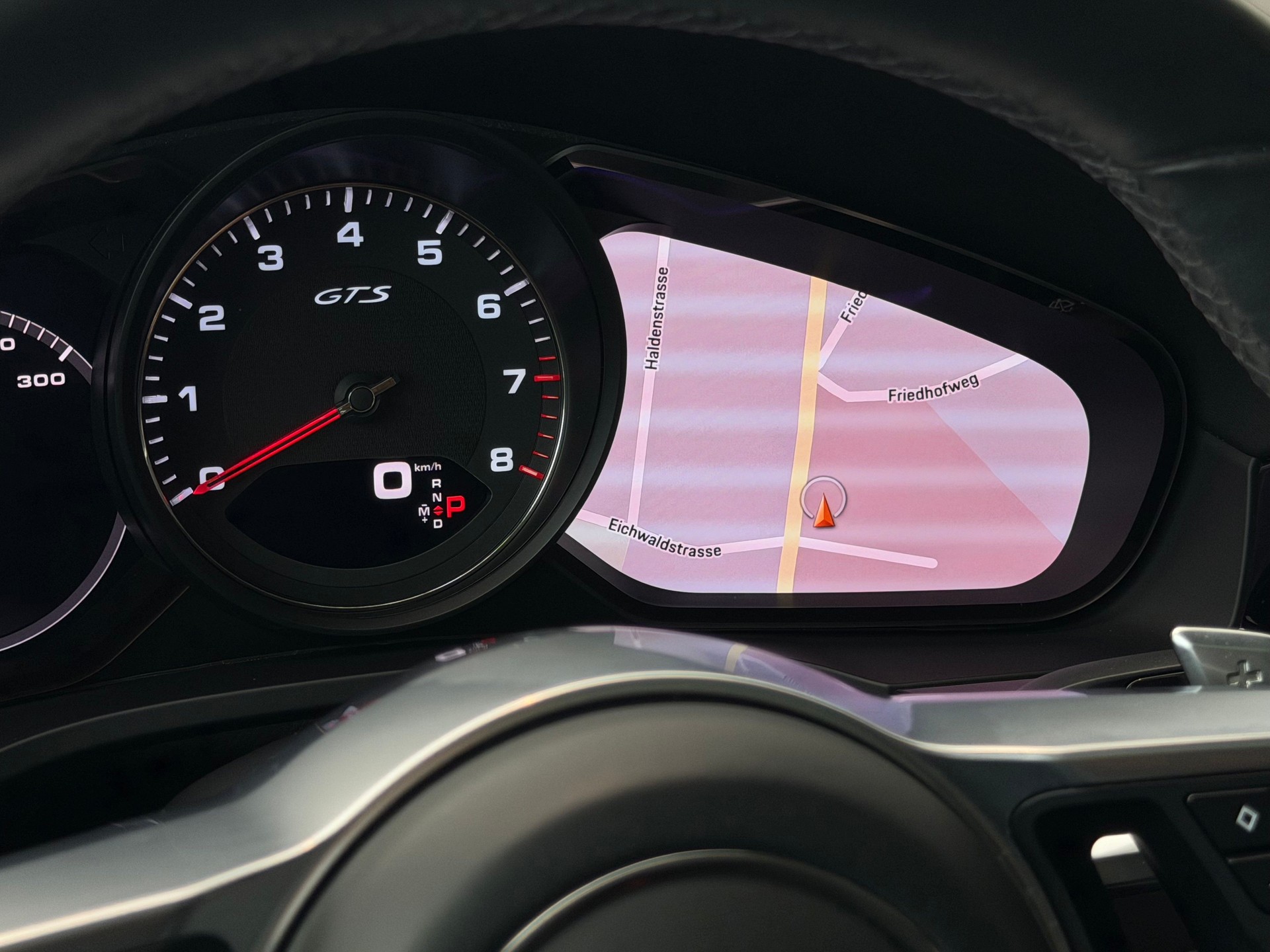 PORSCHE Cayenne GTS Coupé **PORSCHE APPROVED GARANTIE**-image-20