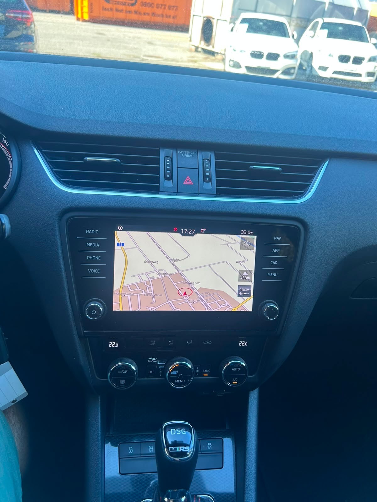 SKODA Octavia Combi 2.0 TDI RS 4x4 DSG-image-21