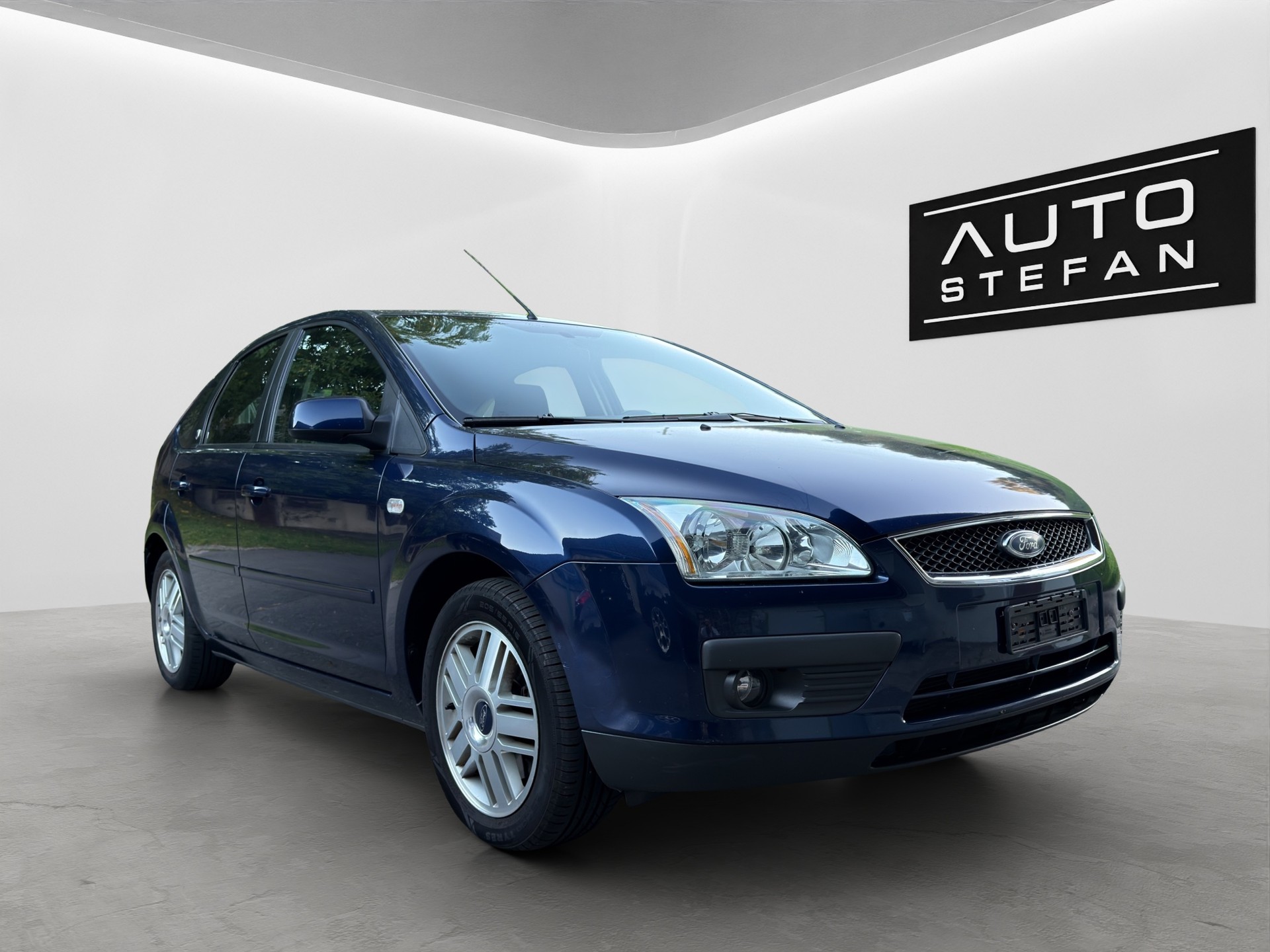 FORD Focus 2.0i Carving Automatic *1. Hand*-image-6