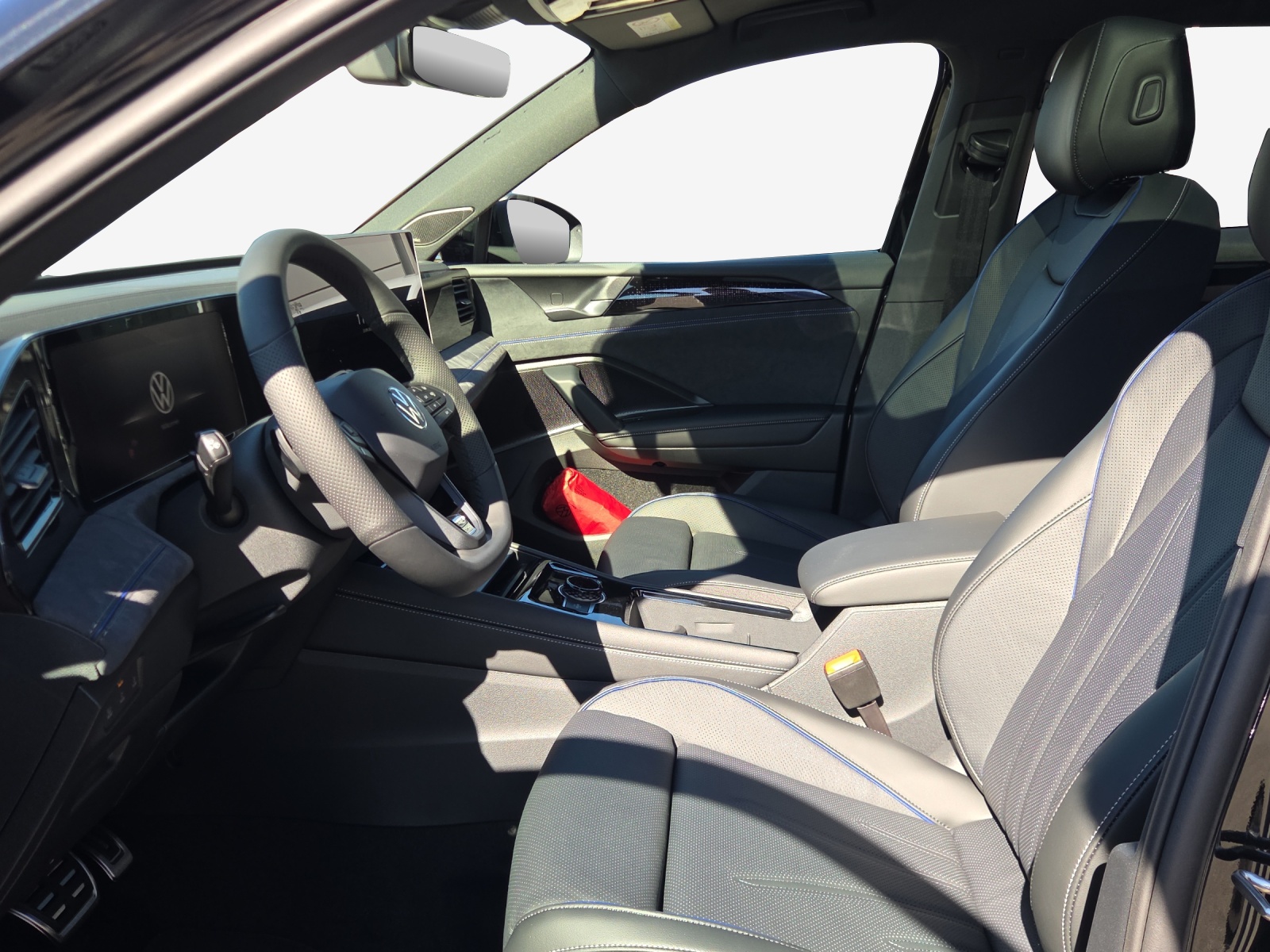 VW Tiguan 2.0 TSI DSG R-Line 4Motion-image-7