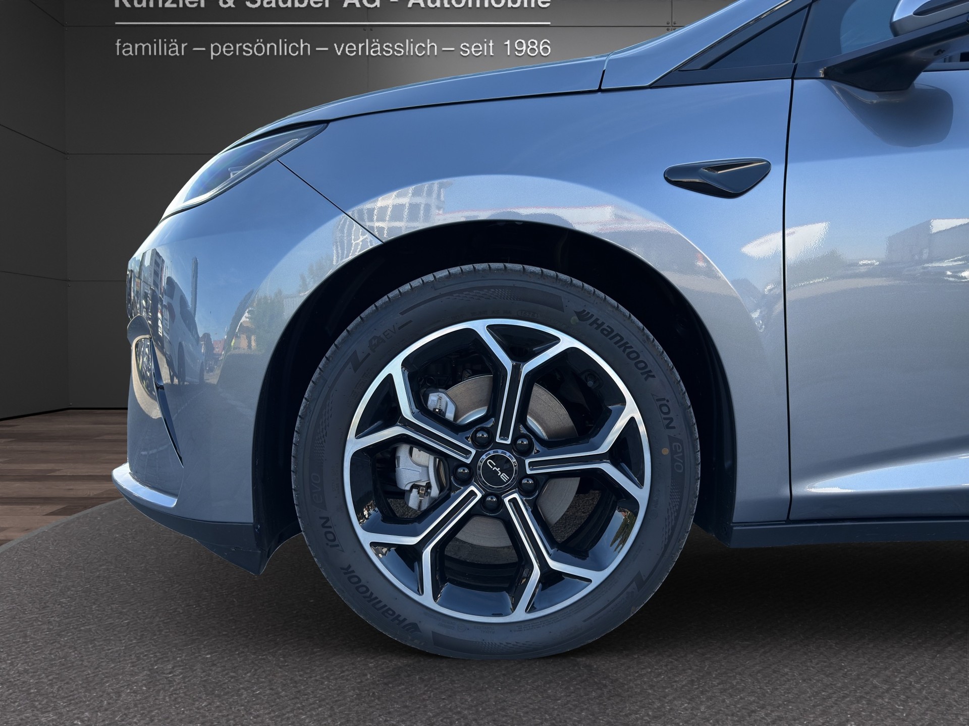 BYD Dolphin G DM-i Comfort-showroom-element-2