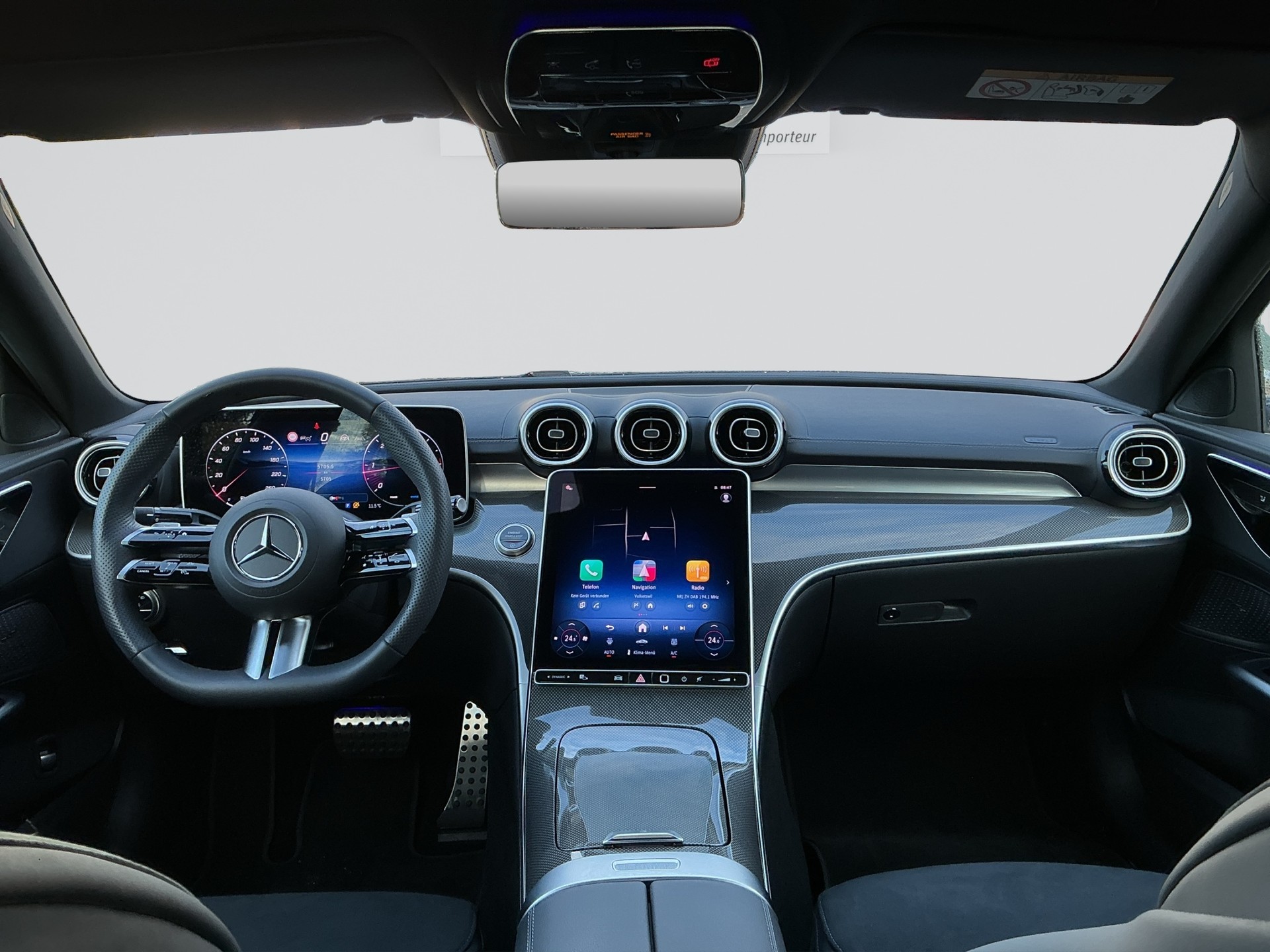 MERCEDES-BENZ C 300 d AMG Line-image-14