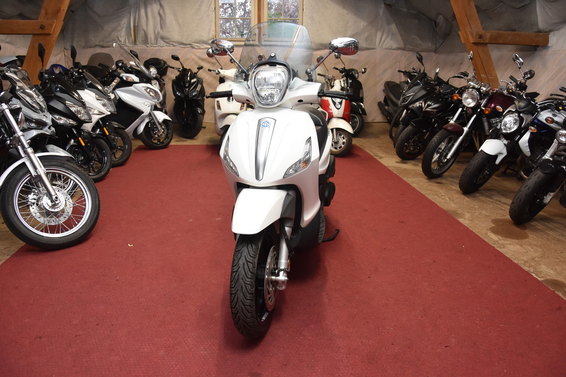PIAGGIO Beverly 350 i.e. ABS